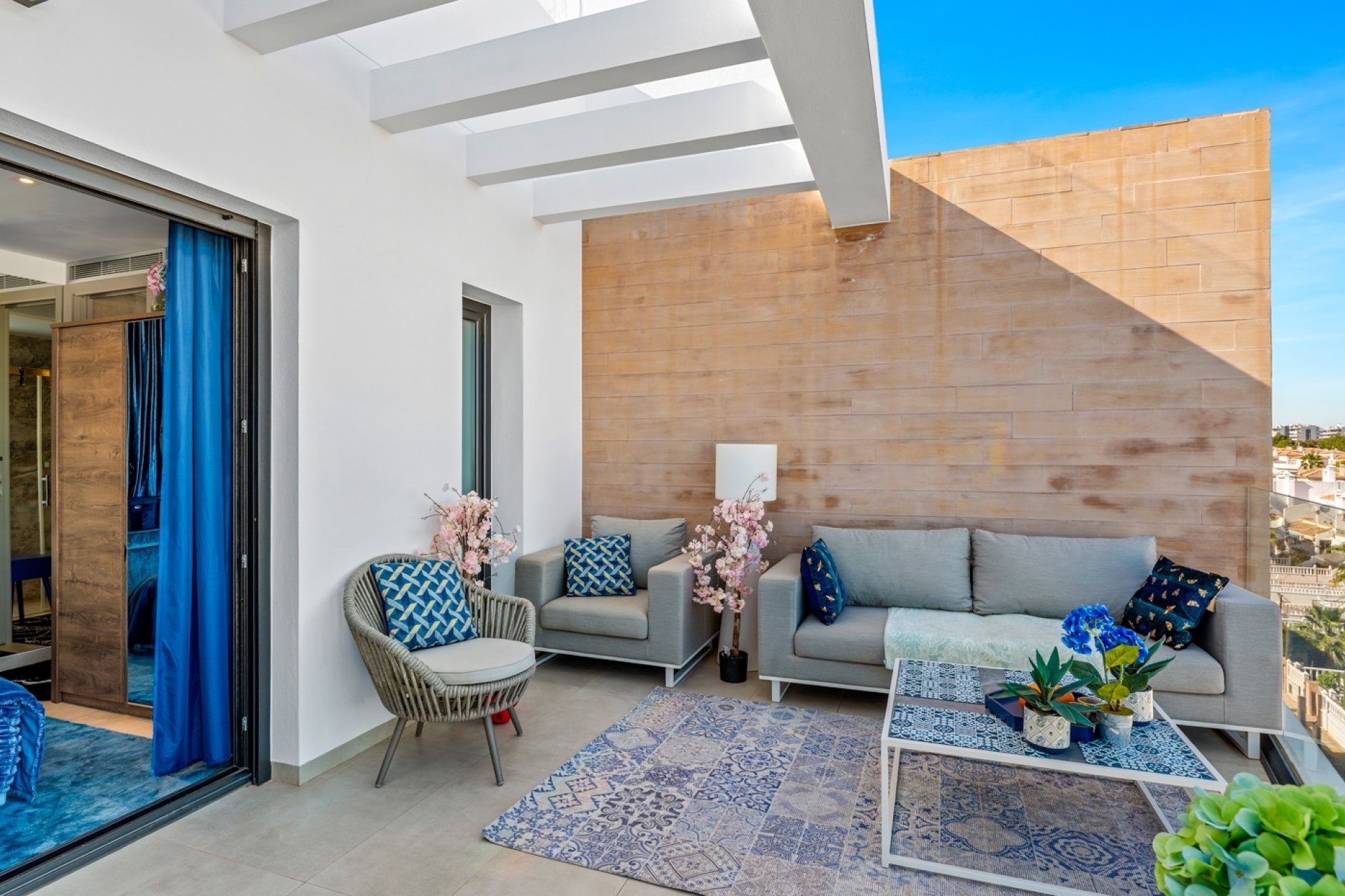 Resale - Apartment / flat - Villamartín