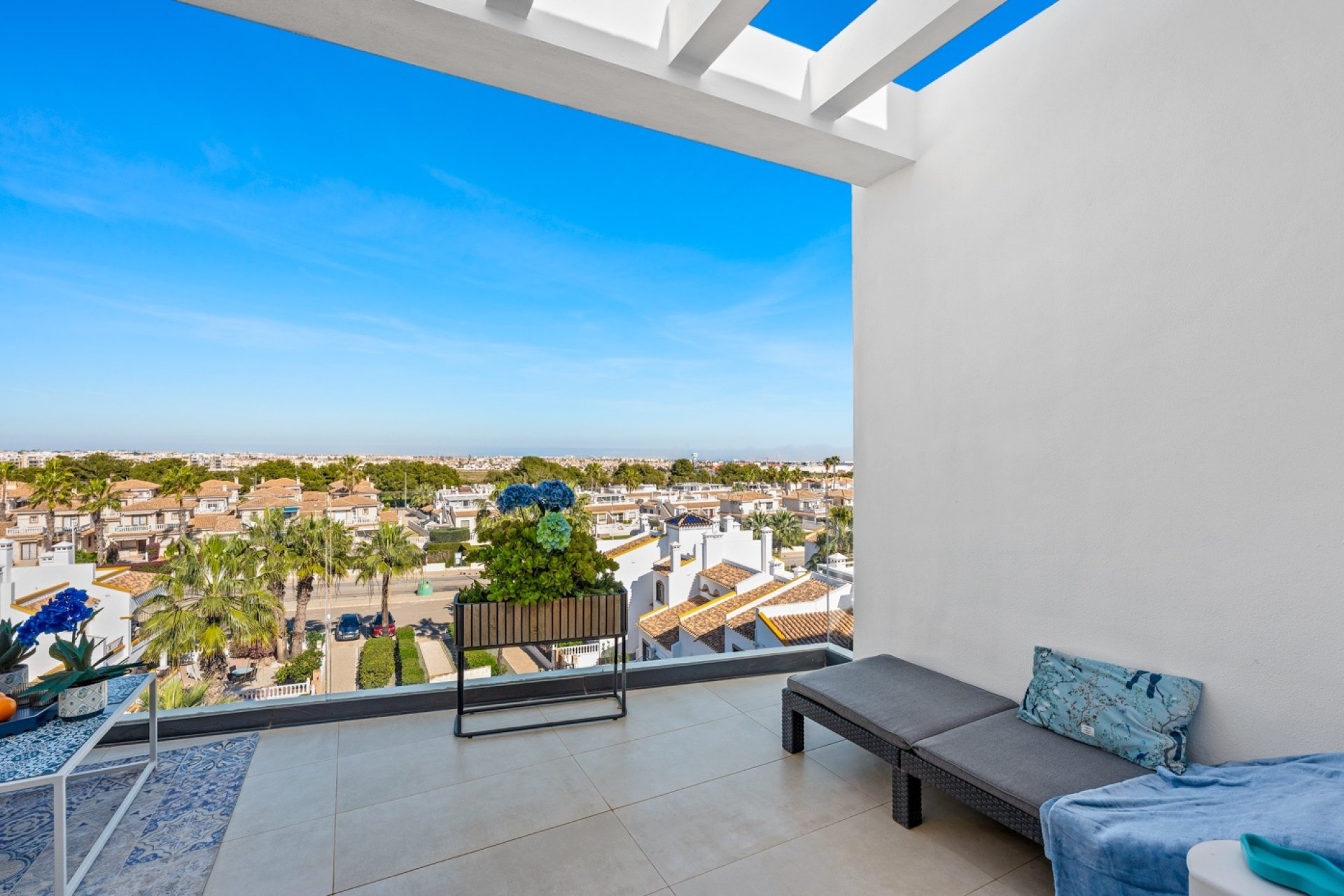 Resale - Apartment / flat - Villamartín
