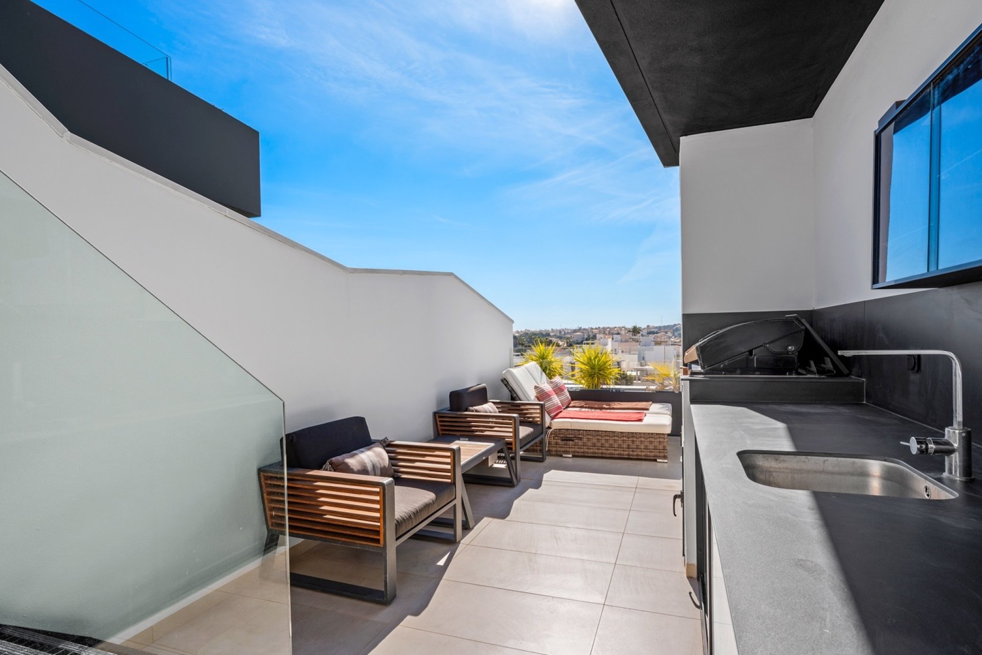 Resale - Apartment / flat - Villamartín