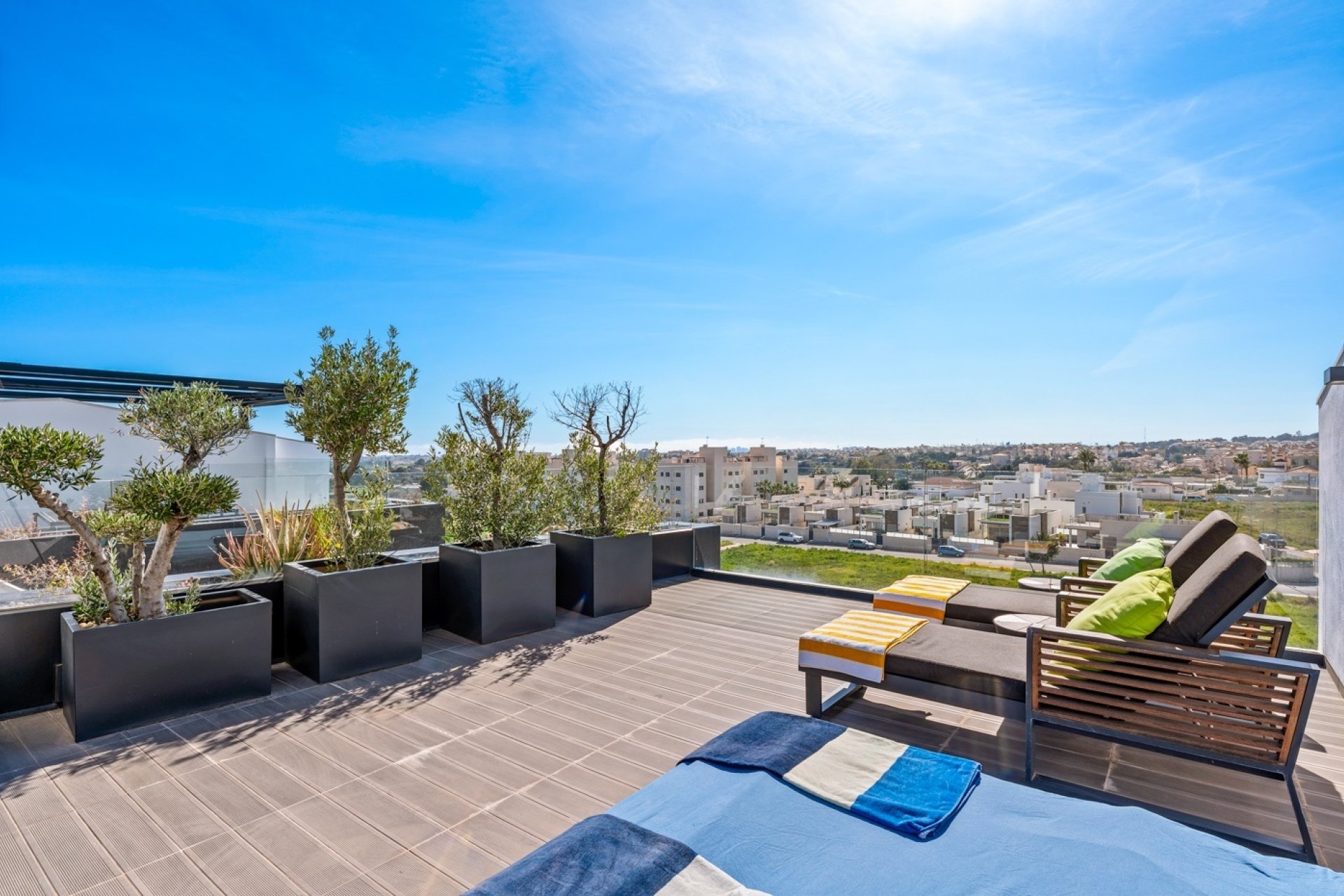 Resale - Apartment / flat - Villamartín