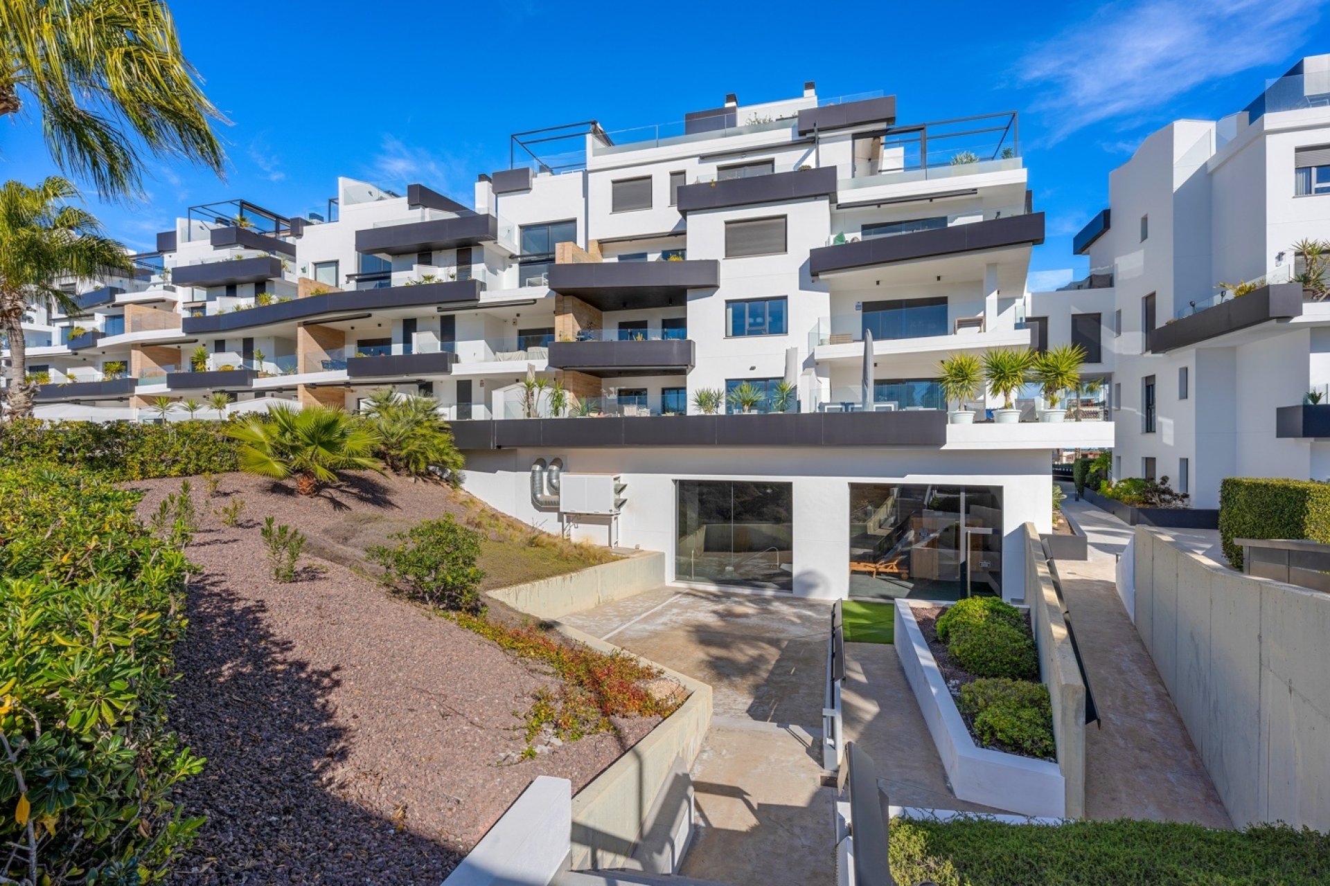 Resale - Apartment / flat - Villamartín