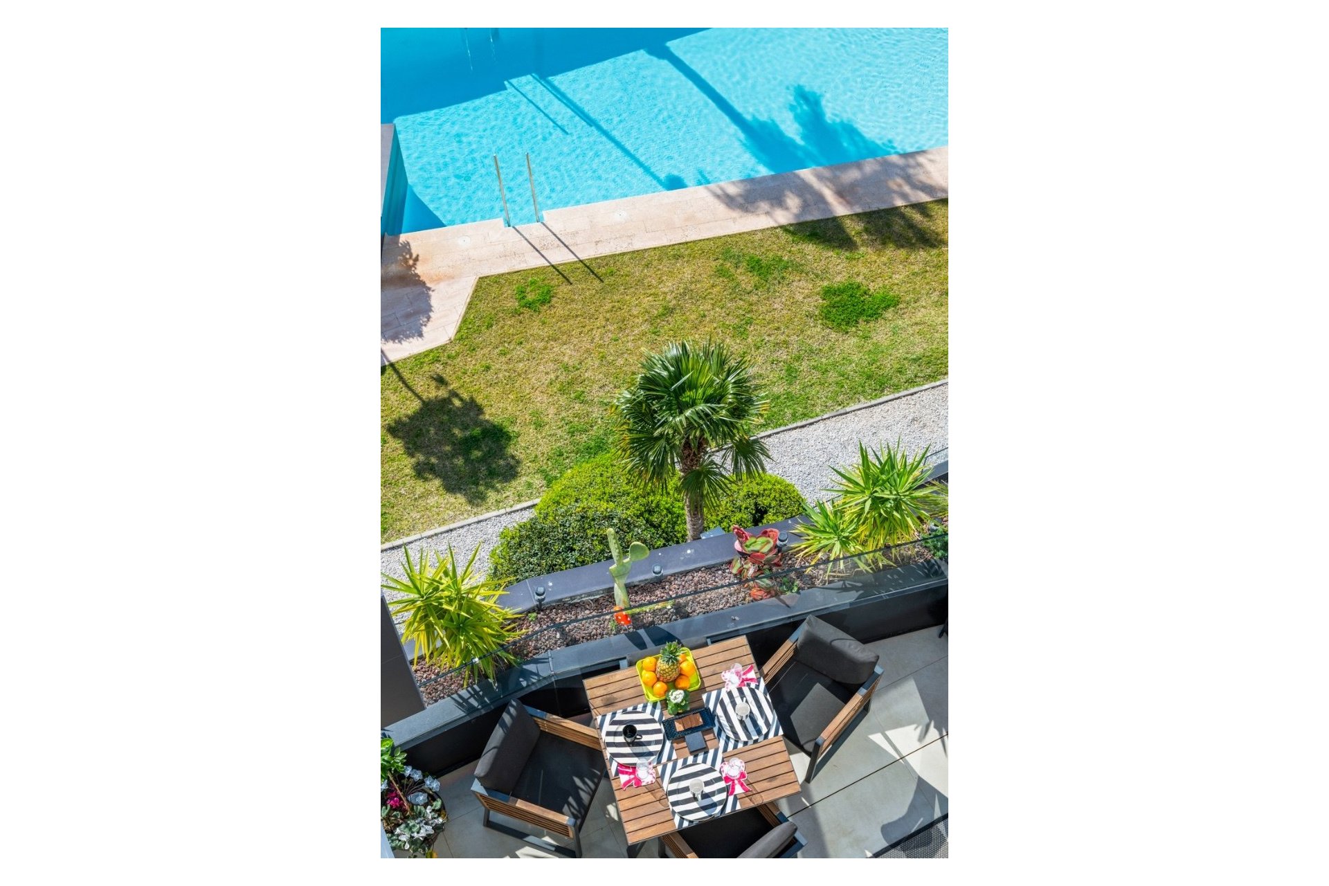 Resale - Apartment / flat - Villamartín