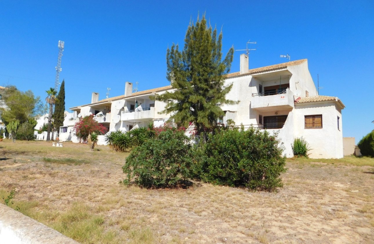 Resale - Apartment / flat - Villamartín