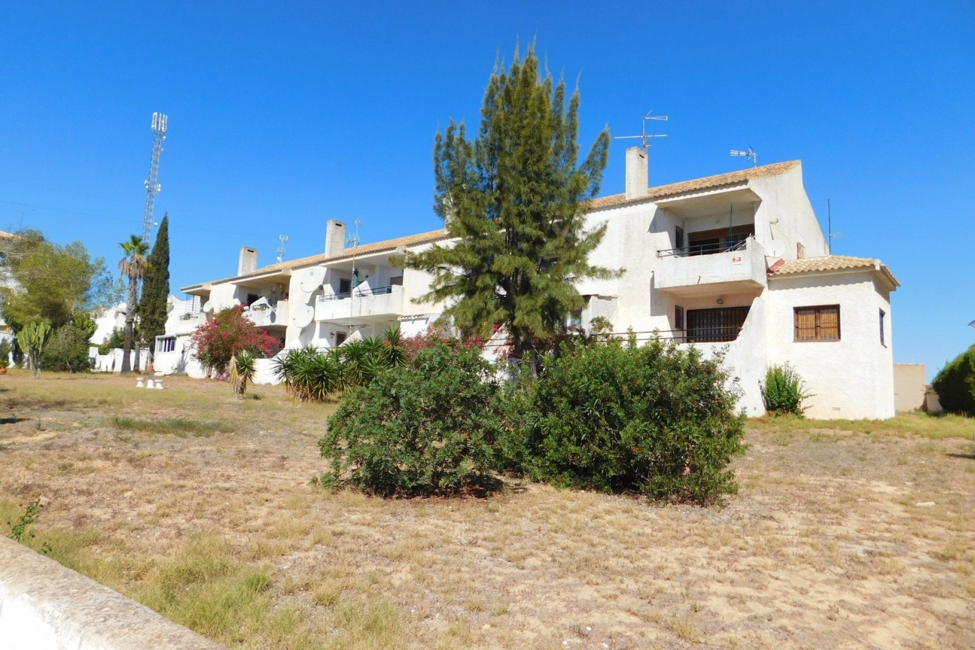Resale - Apartment / flat - Villamartín