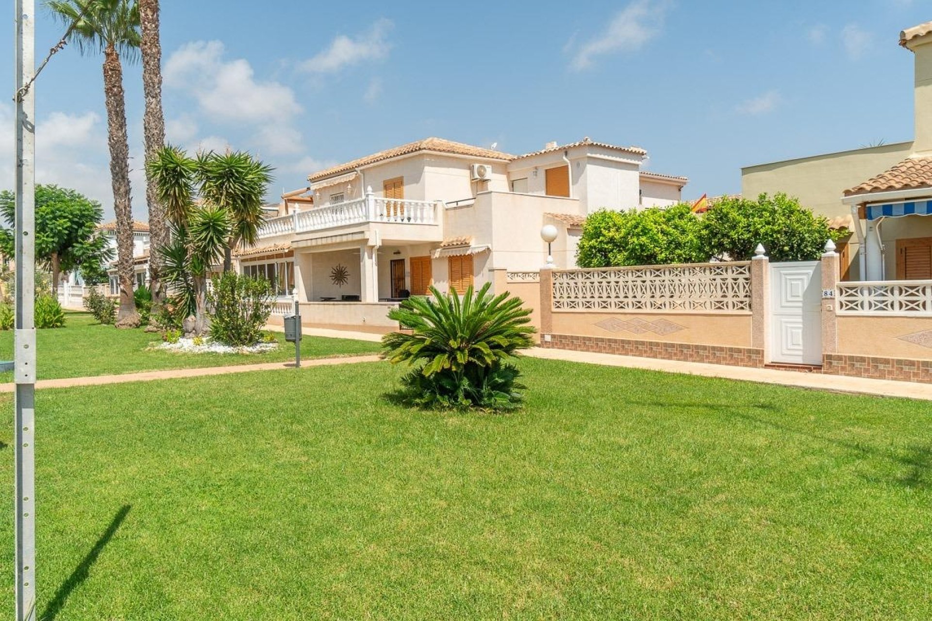 Resale - Bungalow - Orihuela Costa - Playa Flamenca