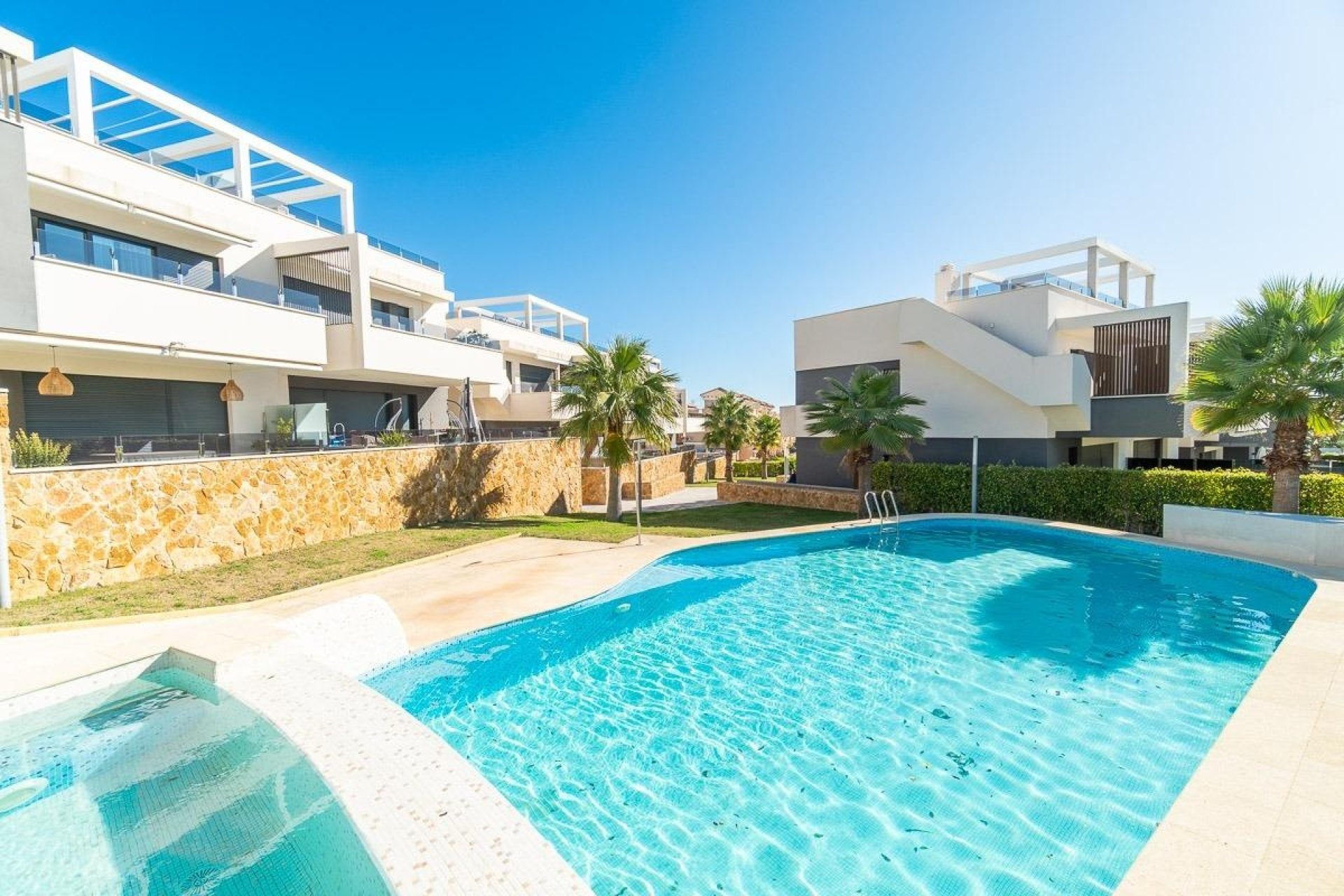 Resale - Bungalow - Orihuela Costa - Villamartin