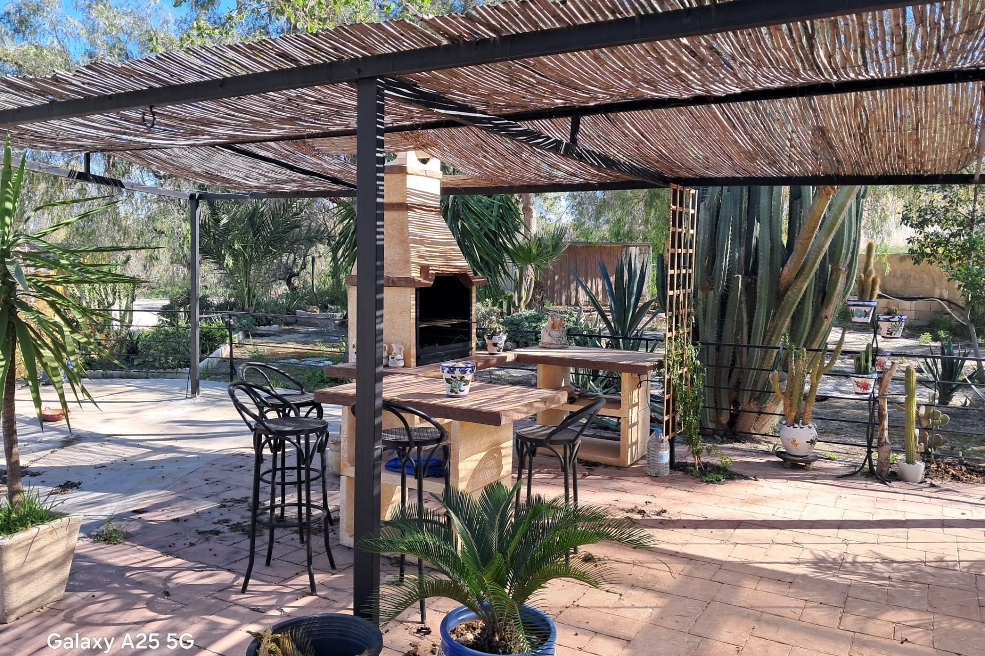 Resale - Plot / Land - Novelda