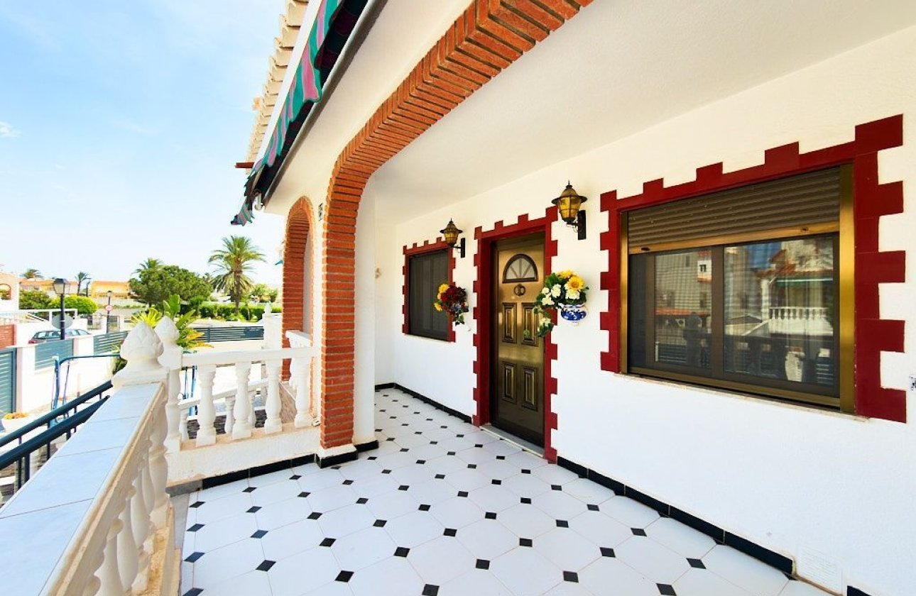 Resale - Terraced Houses - Torrevieja - Urb. Torrealmendros