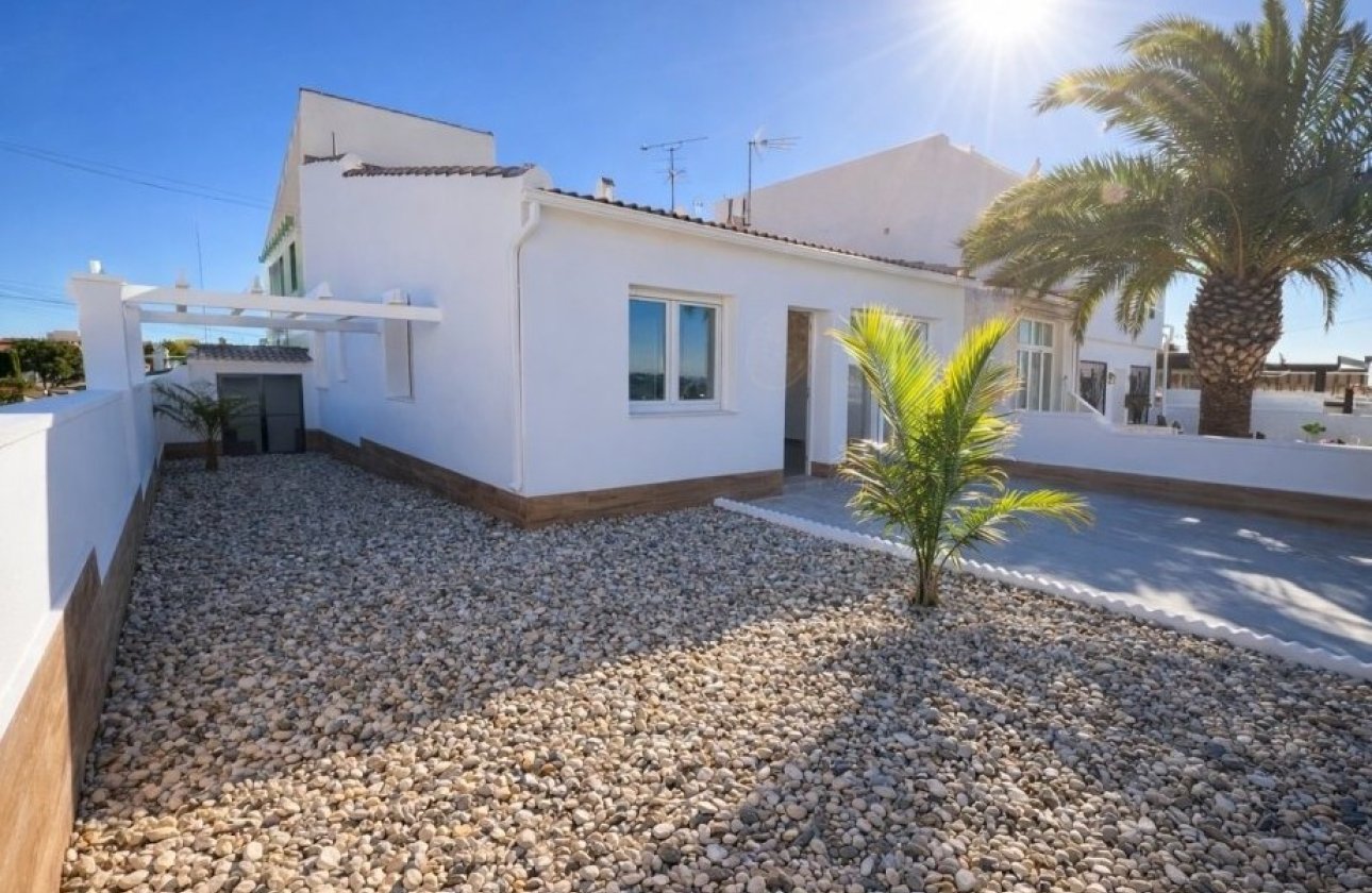 Resale - Townhouse - Ciudad Quesada