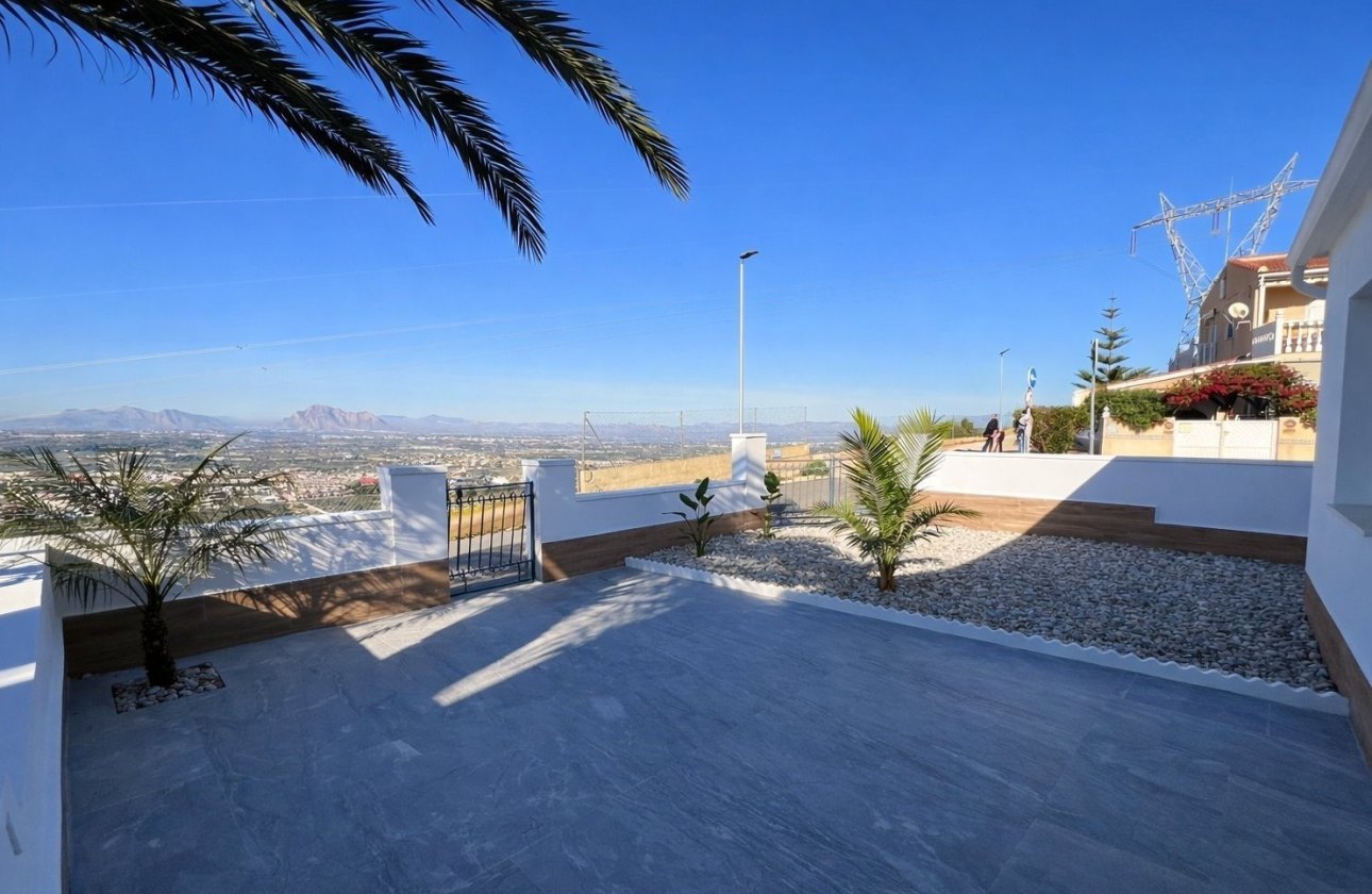 Resale - Townhouse - Ciudad Quesada
