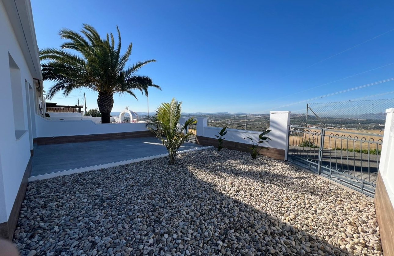 Resale - Townhouse - Ciudad Quesada