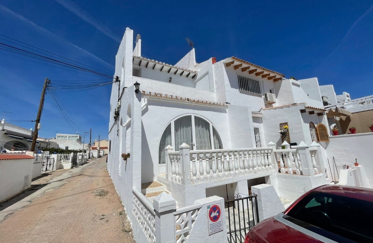 Resale - Townhouse - Ciudad Quesada