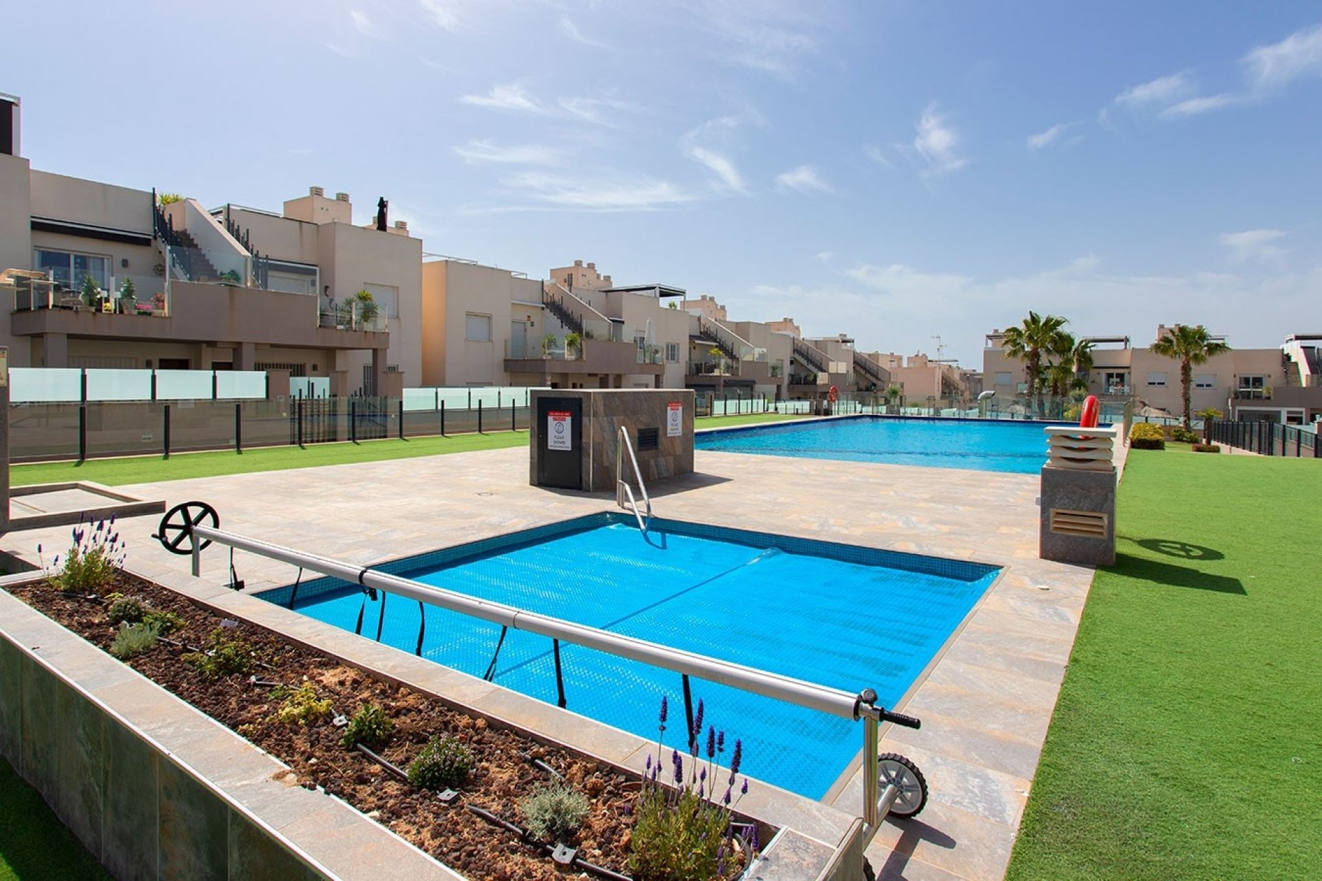 Resale - Townhouse - Torrevieja - Aguas Nuevas