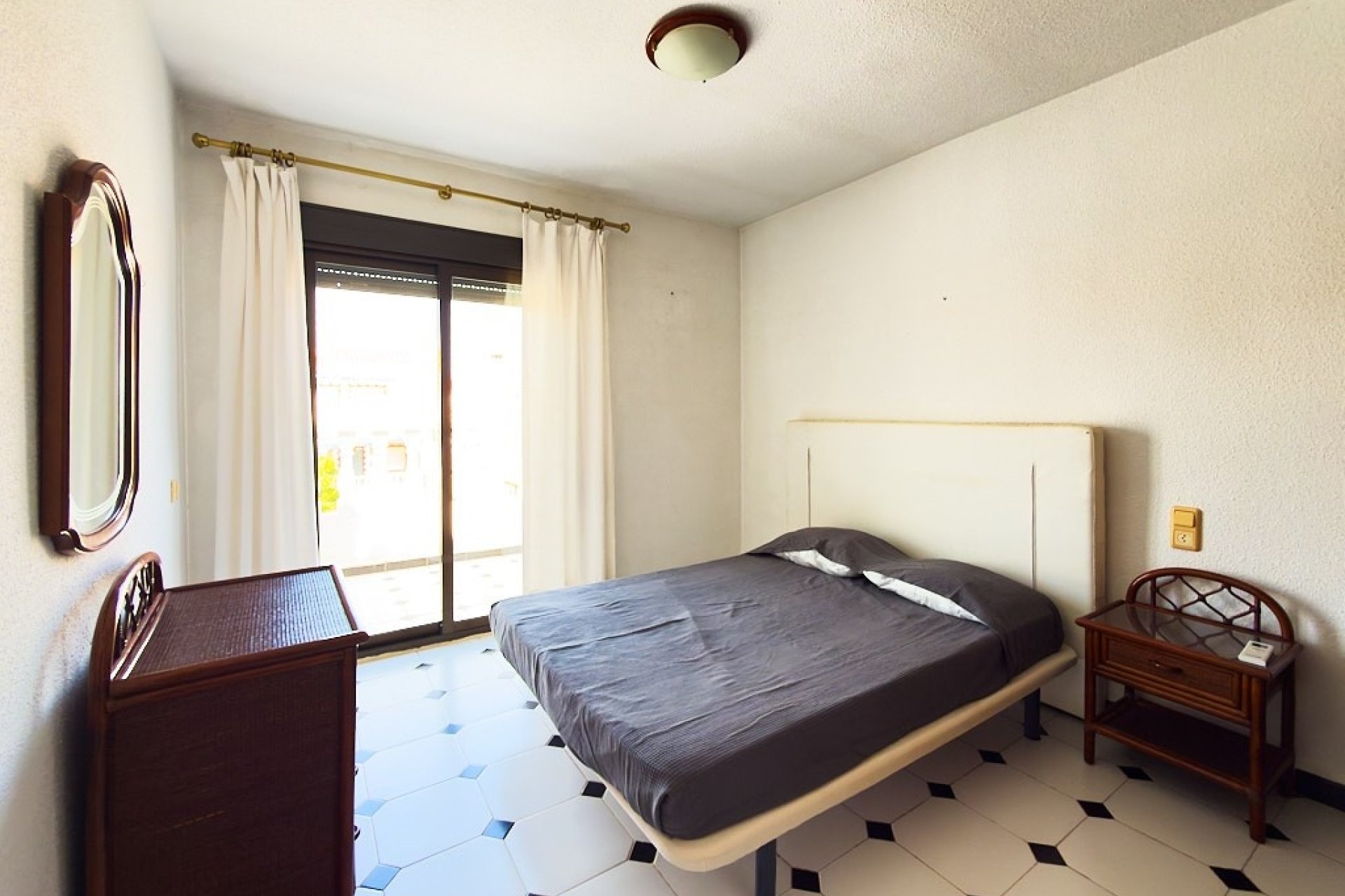 Resale - Townhouse - Torrevieja - Urb. Torrealmendros