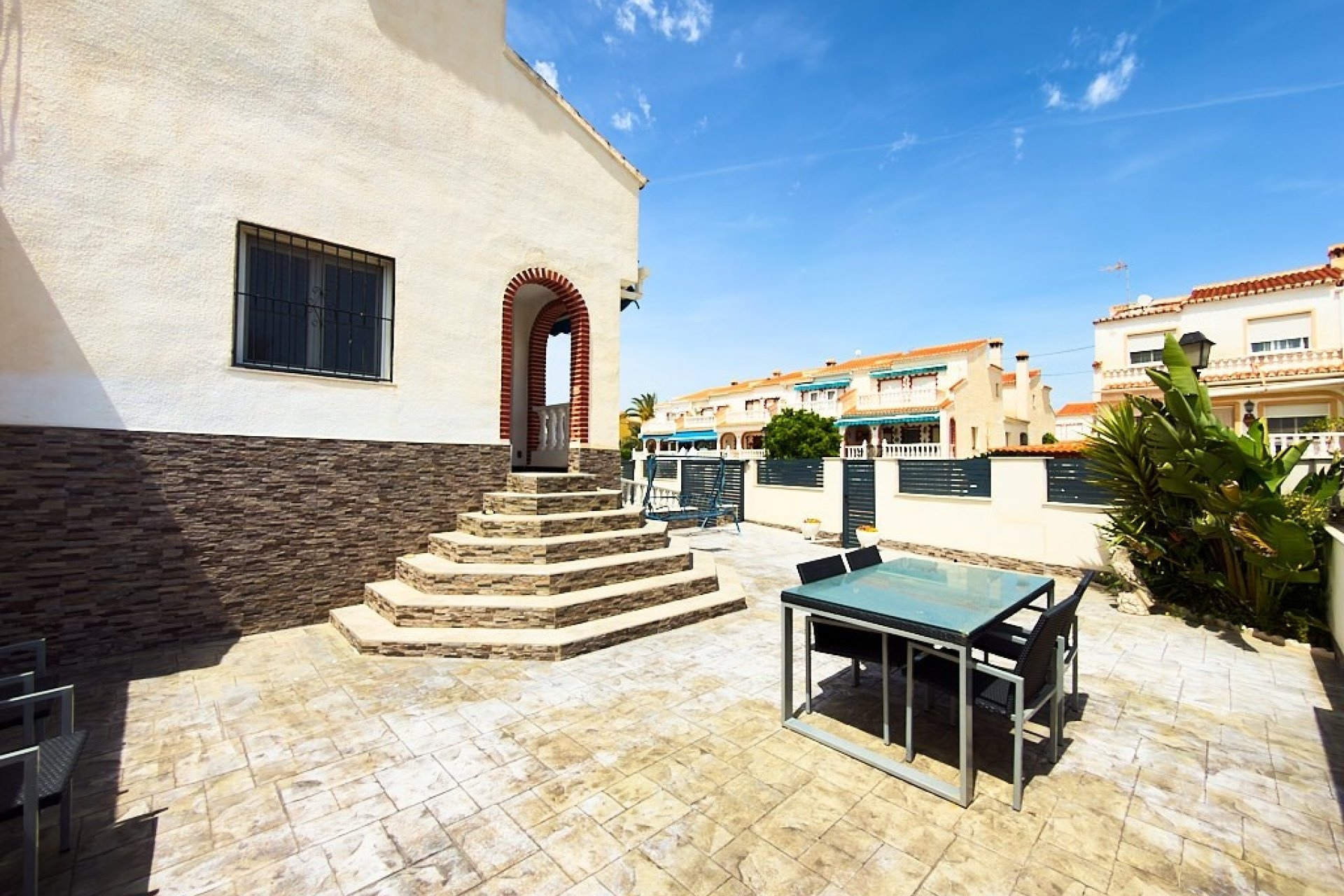 Resale - Townhouse - Torrevieja - Urb. Torrealmendros