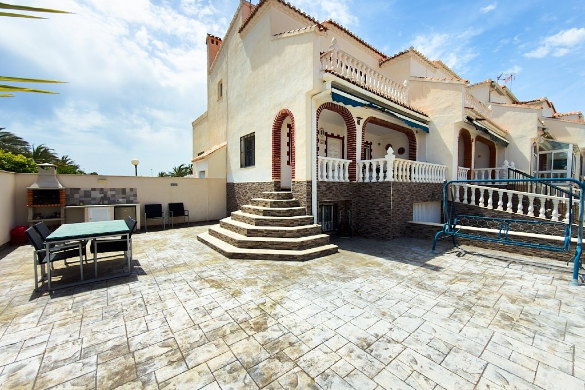 Resale - Townhouse - Torrevieja - Urb. Torrealmendros