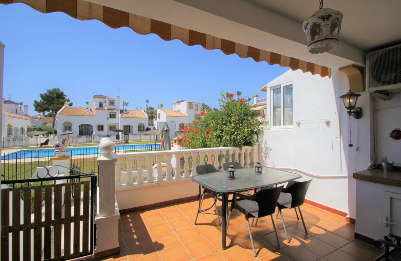 Resale - Townhouse - Villamartín