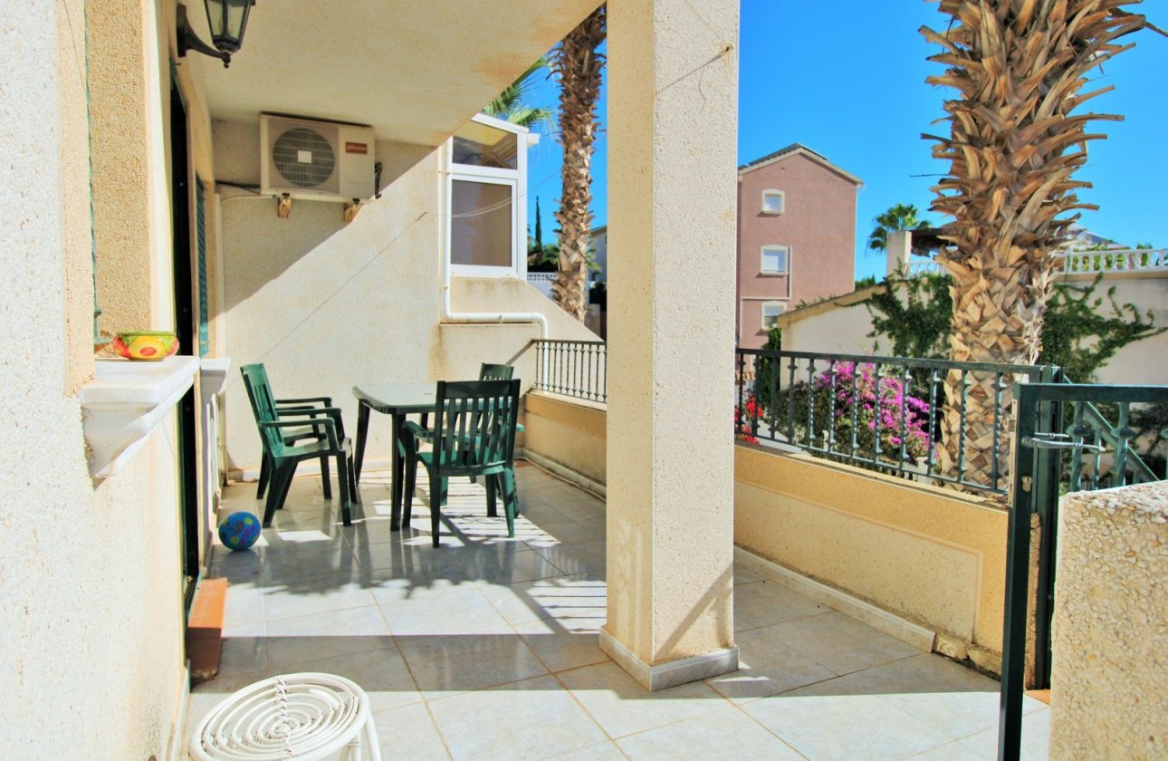 Resale - Townhouse - Villamartín