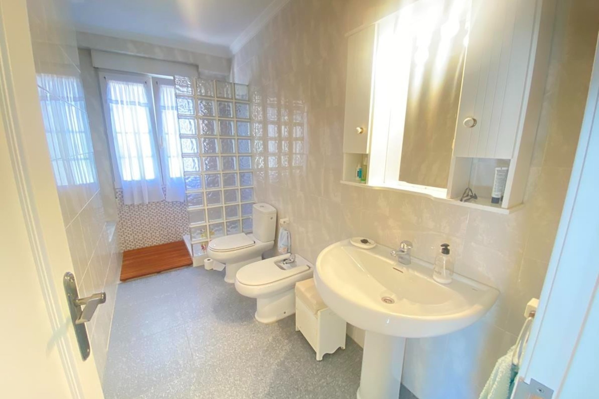 Resale - Villa - Cabo Roig