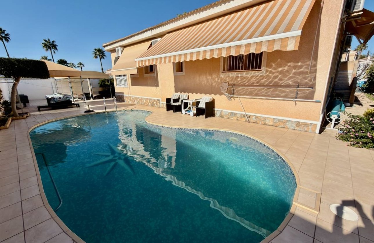 Resale - Villa - Ciudad Quesada