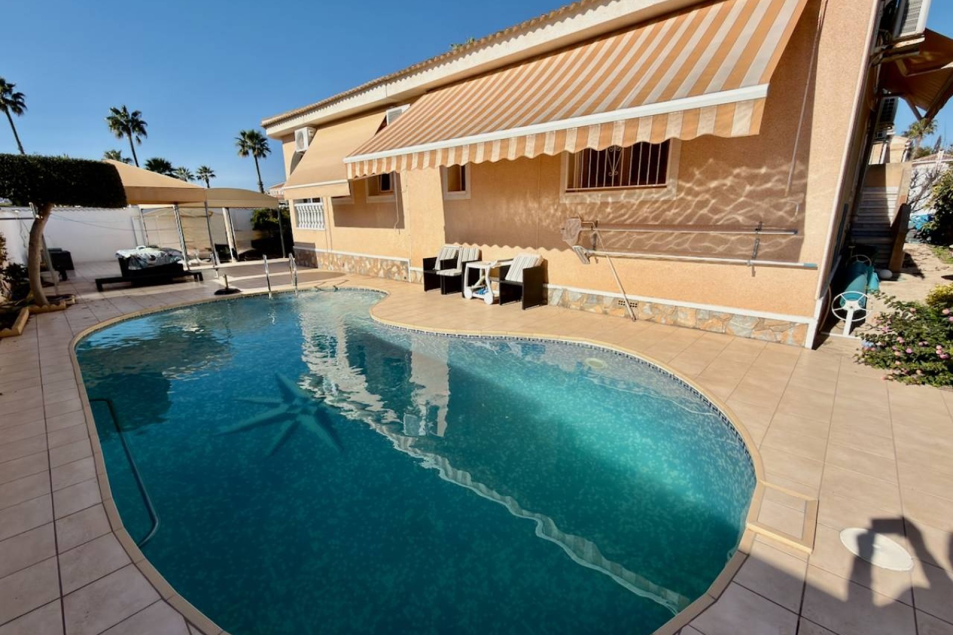 Resale - Villa - Ciudad Quesada