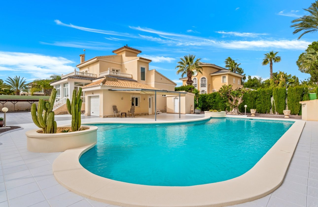 Resale - Villa - Ciudad Quesada