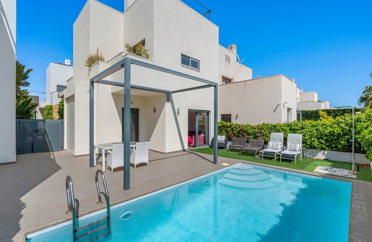Resale - Villa - Ciudad Quesada