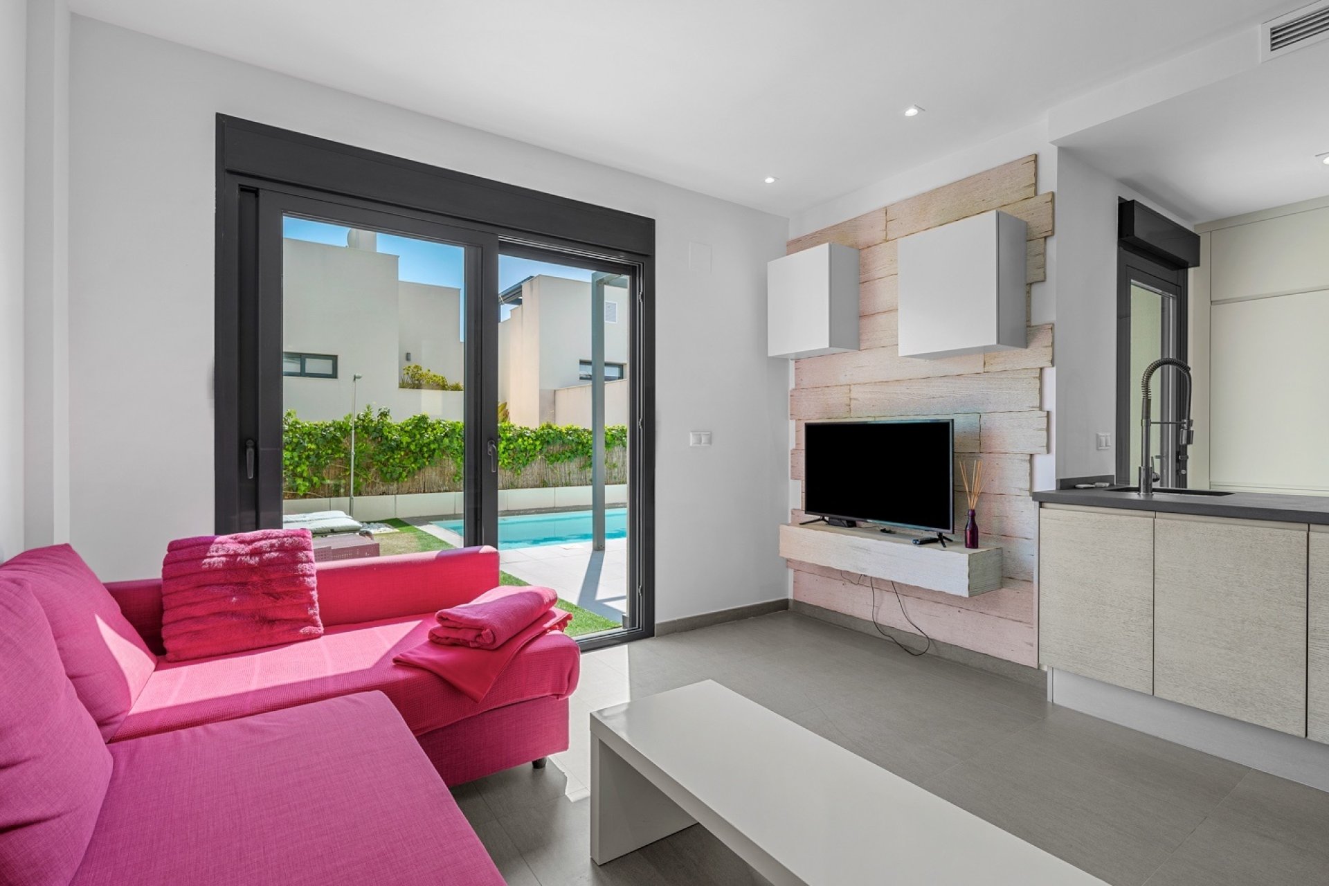 Resale - Villa - Ciudad Quesada