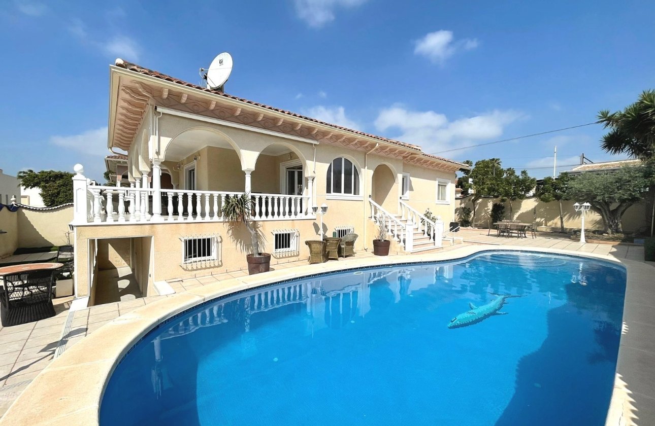 Resale - Villa - Ciudad Quesada