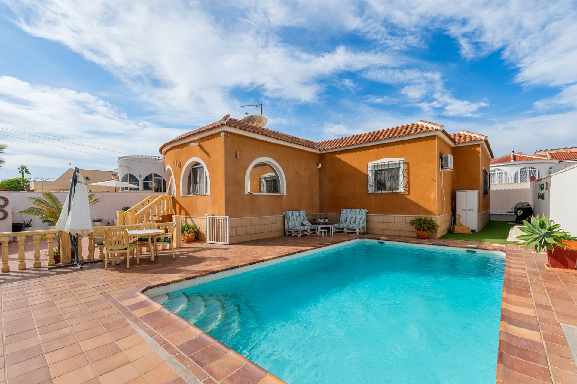 Resale - Villa - Ciudad Quesada