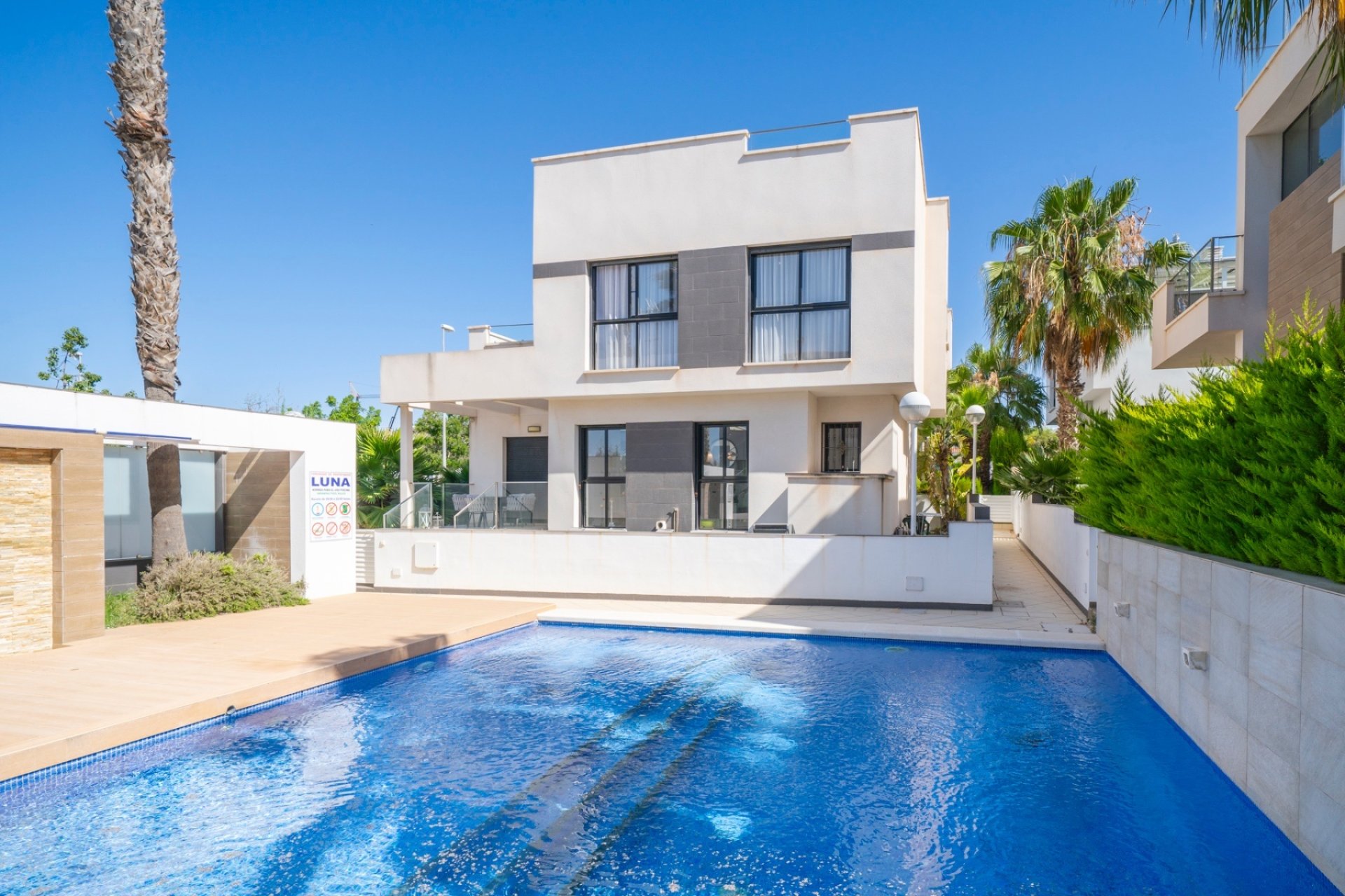 Resale - Villa - Ciudad Quesada