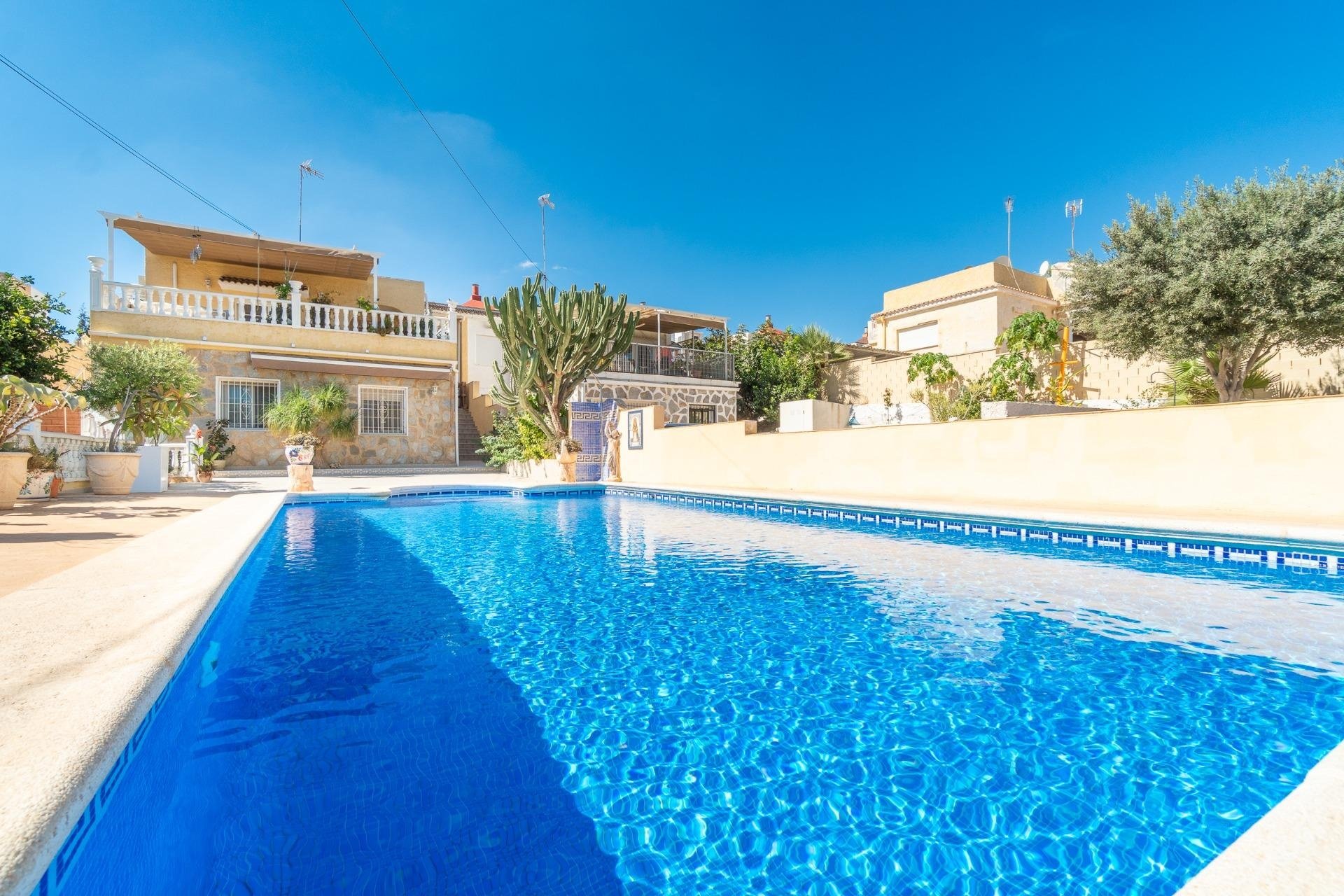 Resale - Villa - Orihuela Costa - Los Balcones