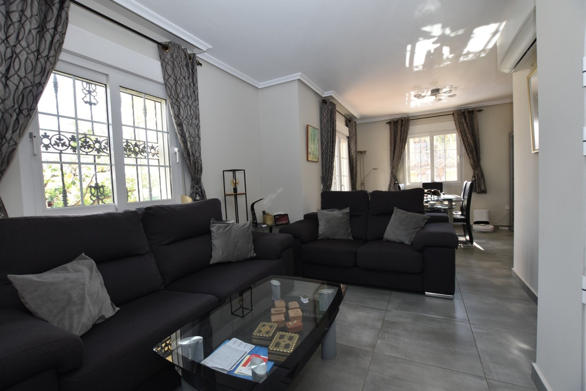 Resale - Villa - Orihuela Costa - Los Dolses