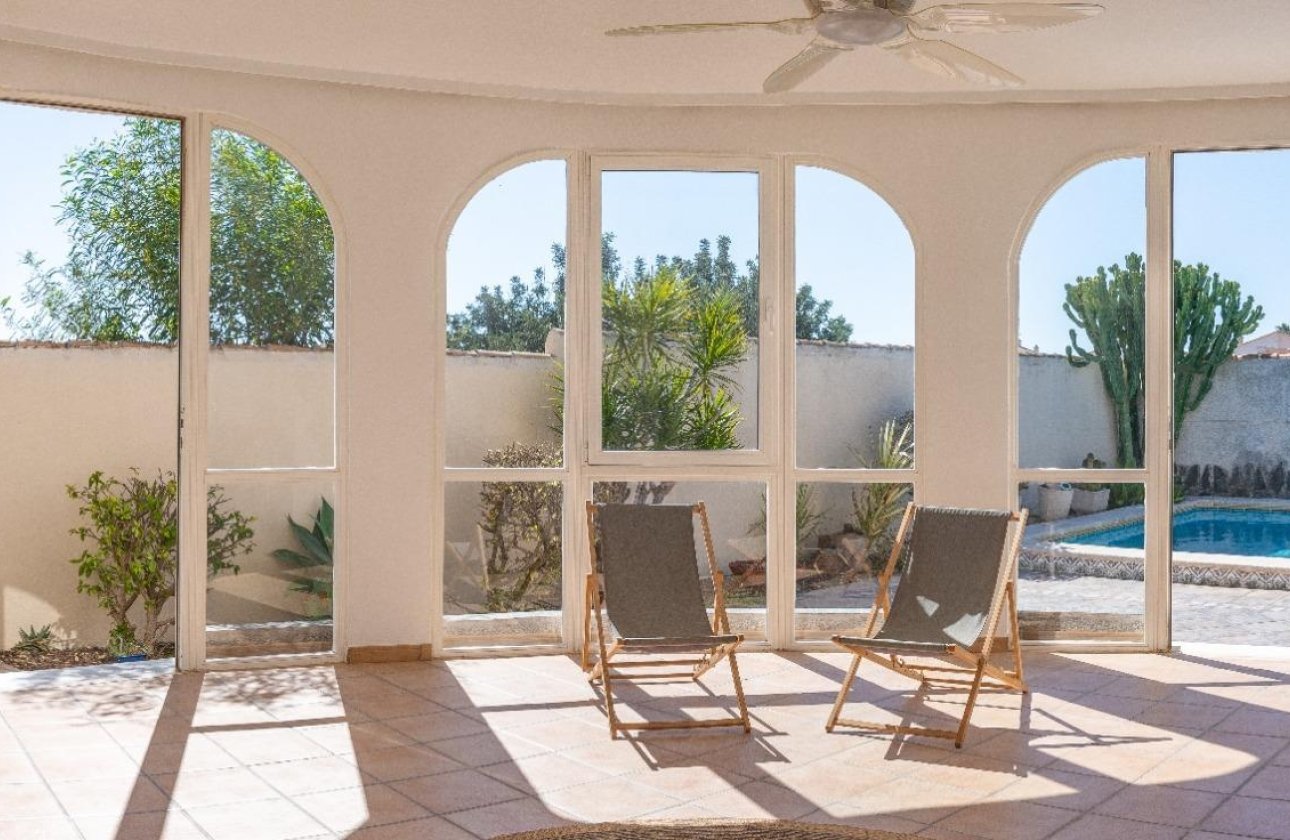 Resale - Villa - Orihuela Costa - Playa Flamenca