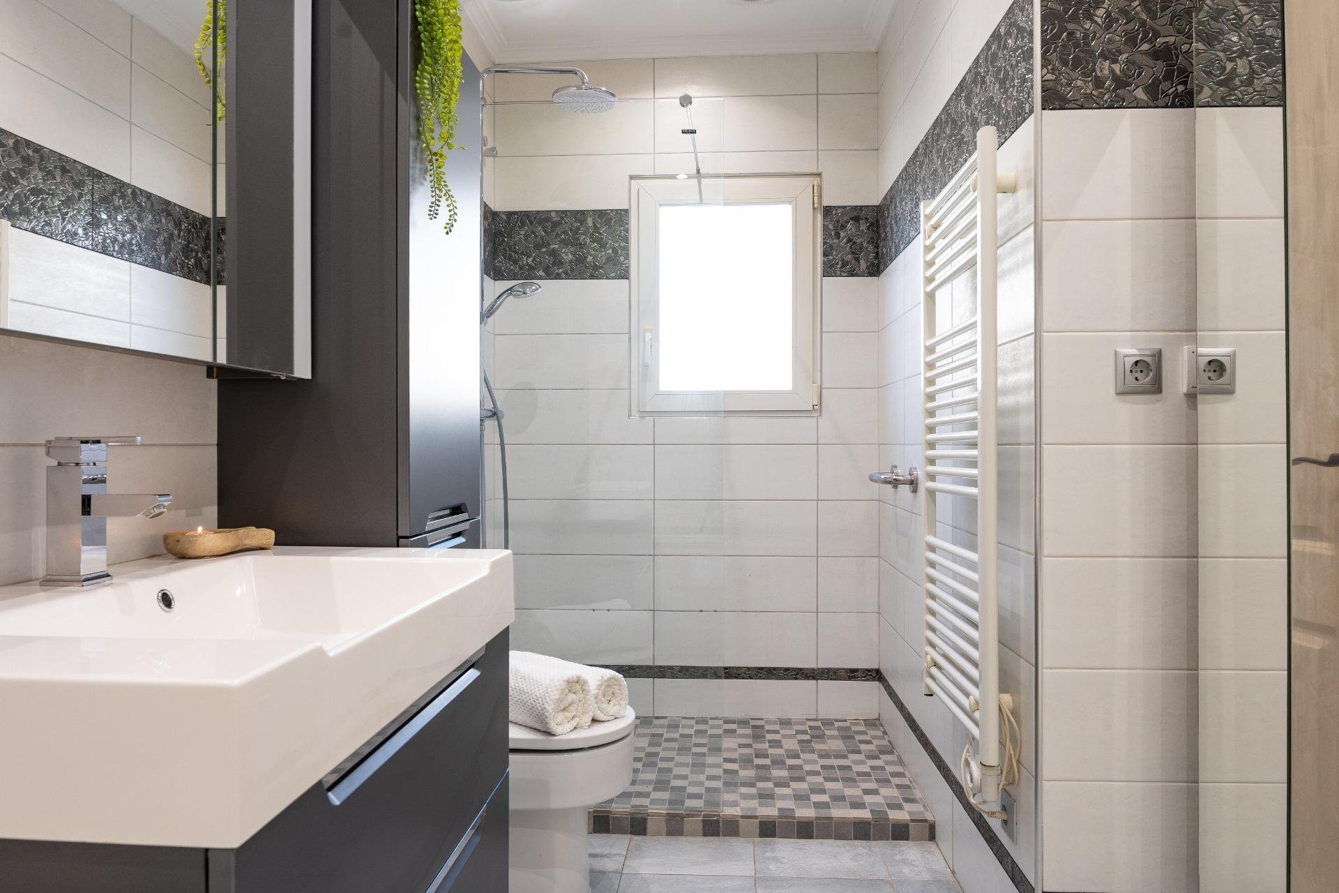 Resale - Villa - Orihuela Costa - Playa Flamenca