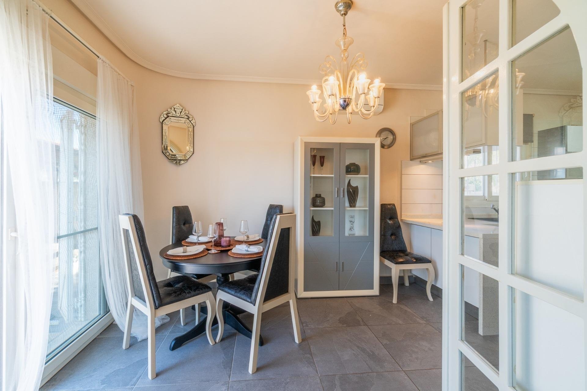 Resale - Villa - Orihuela Costa - Playa Flamenca
