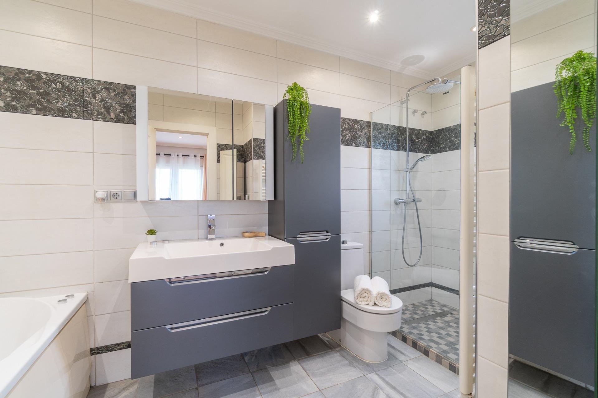 Resale - Villa - Orihuela Costa - Playa Flamenca