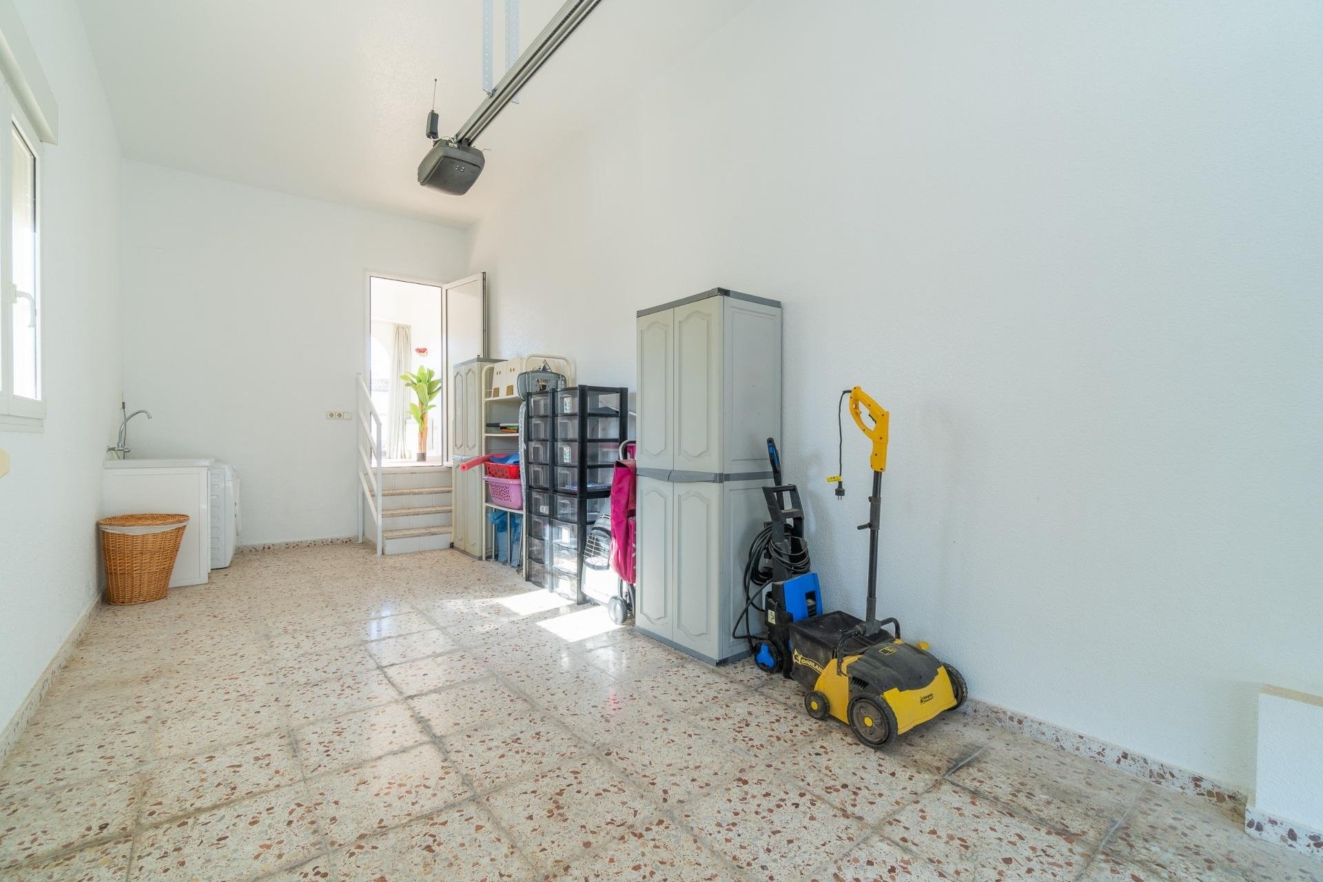 Resale - Villa - Orihuela Costa - Playa Flamenca