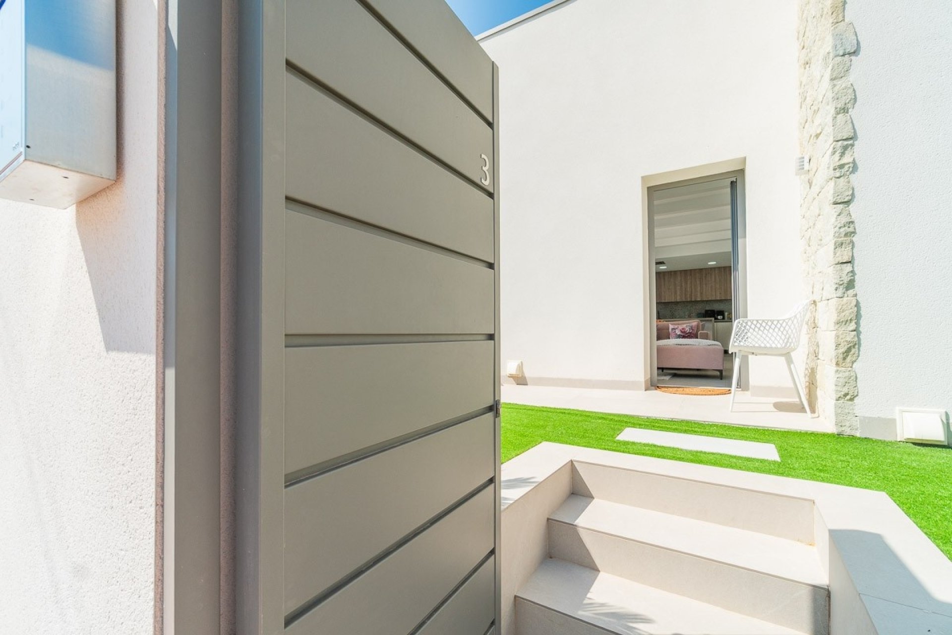 Resale - Villa - Orihuela Costa - Villamartin Golf