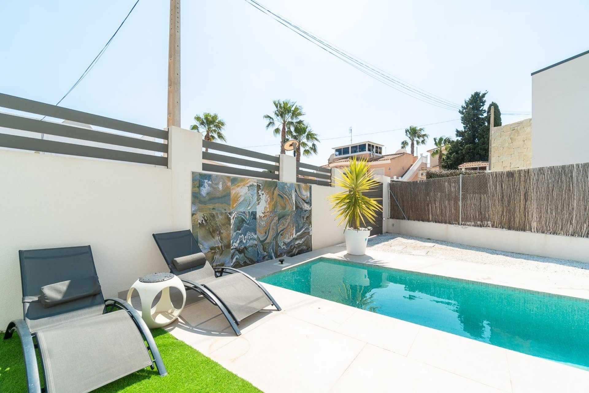 Resale - Villa - Orihuela Costa - Villamartin Golf