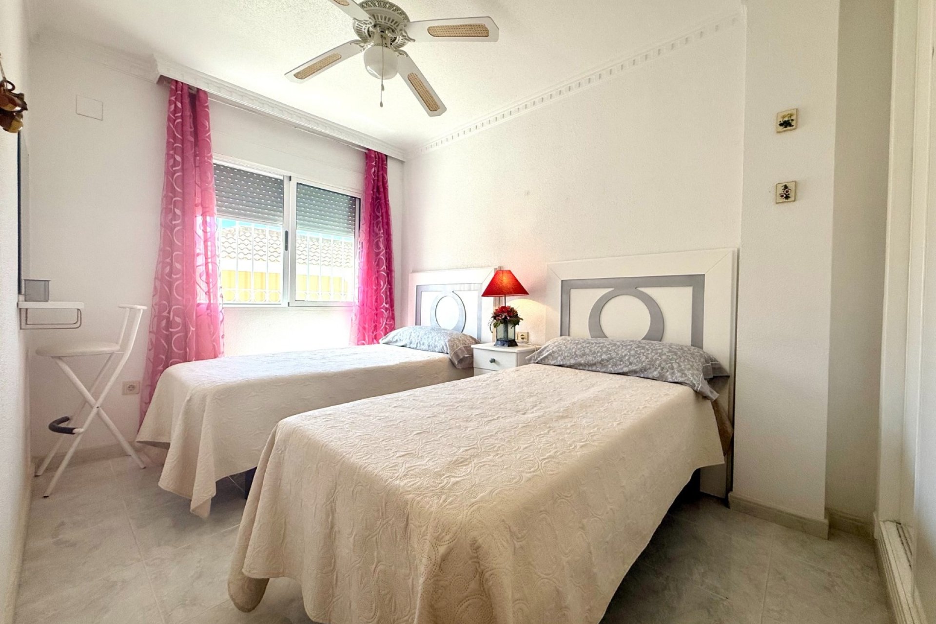 Resale - Villa - Orihuela Costa - Villamartín