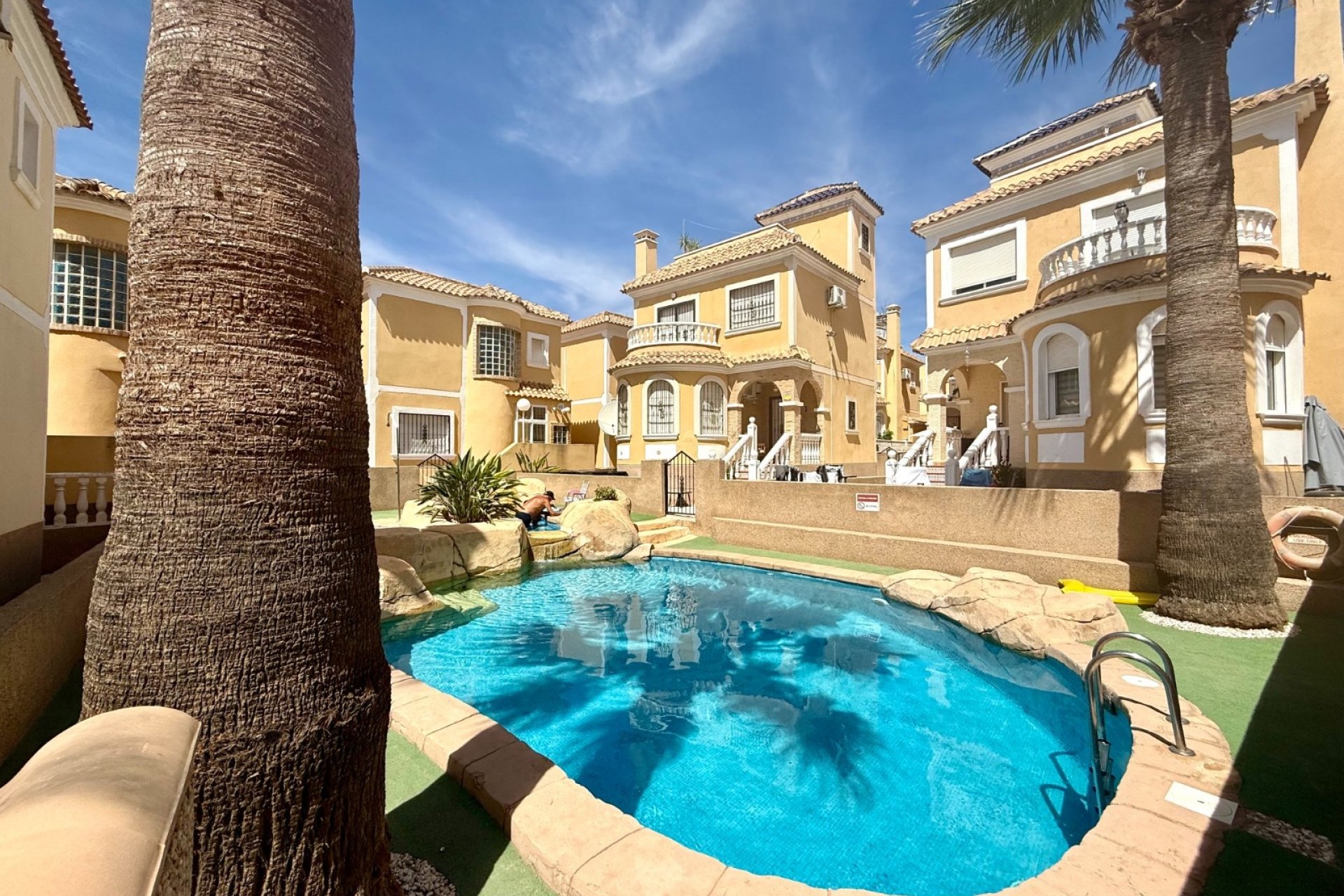Resale - Villa - Orihuela Costa - Villamartín