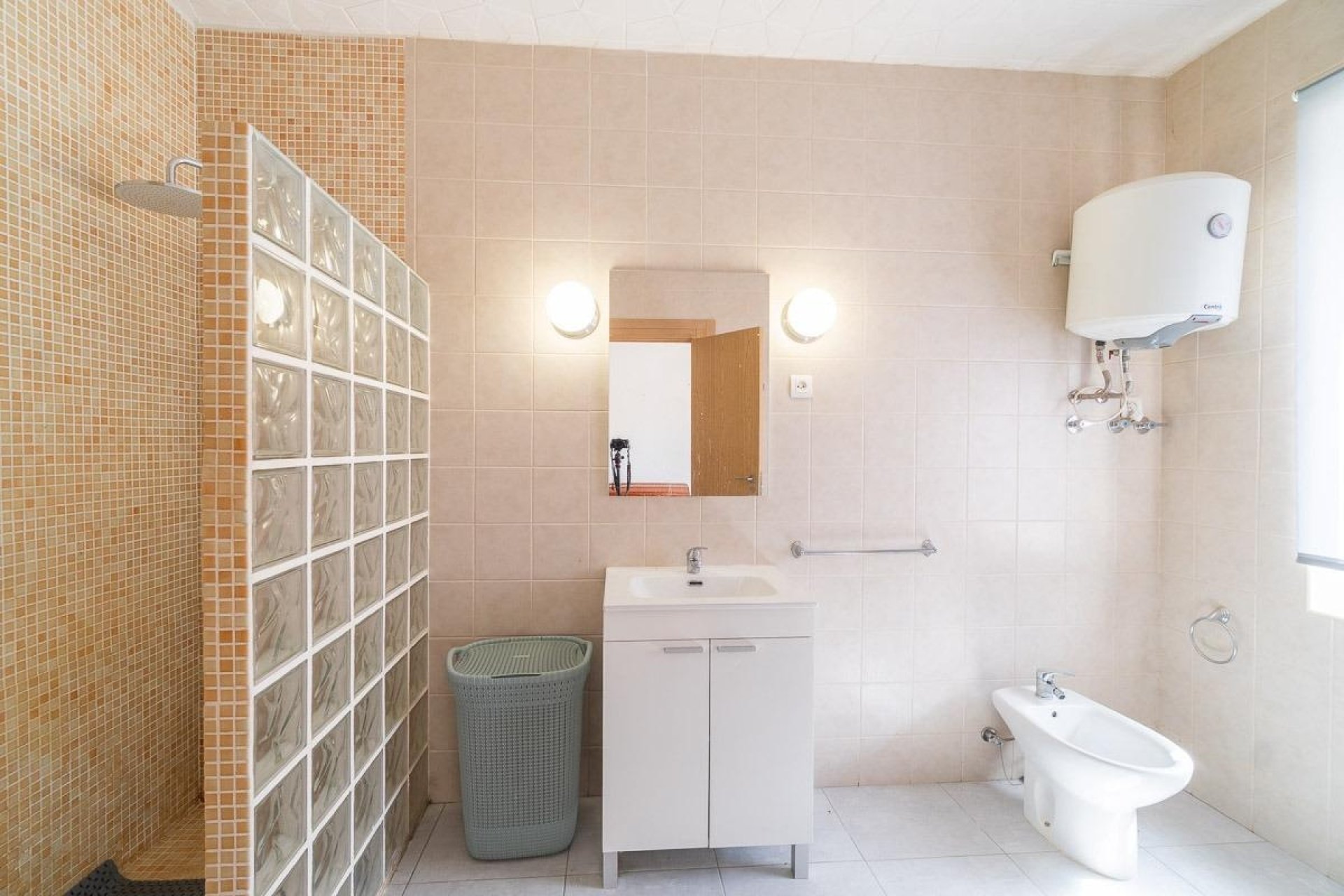 Resale - Villa - Torre - Pacheco - Roldán