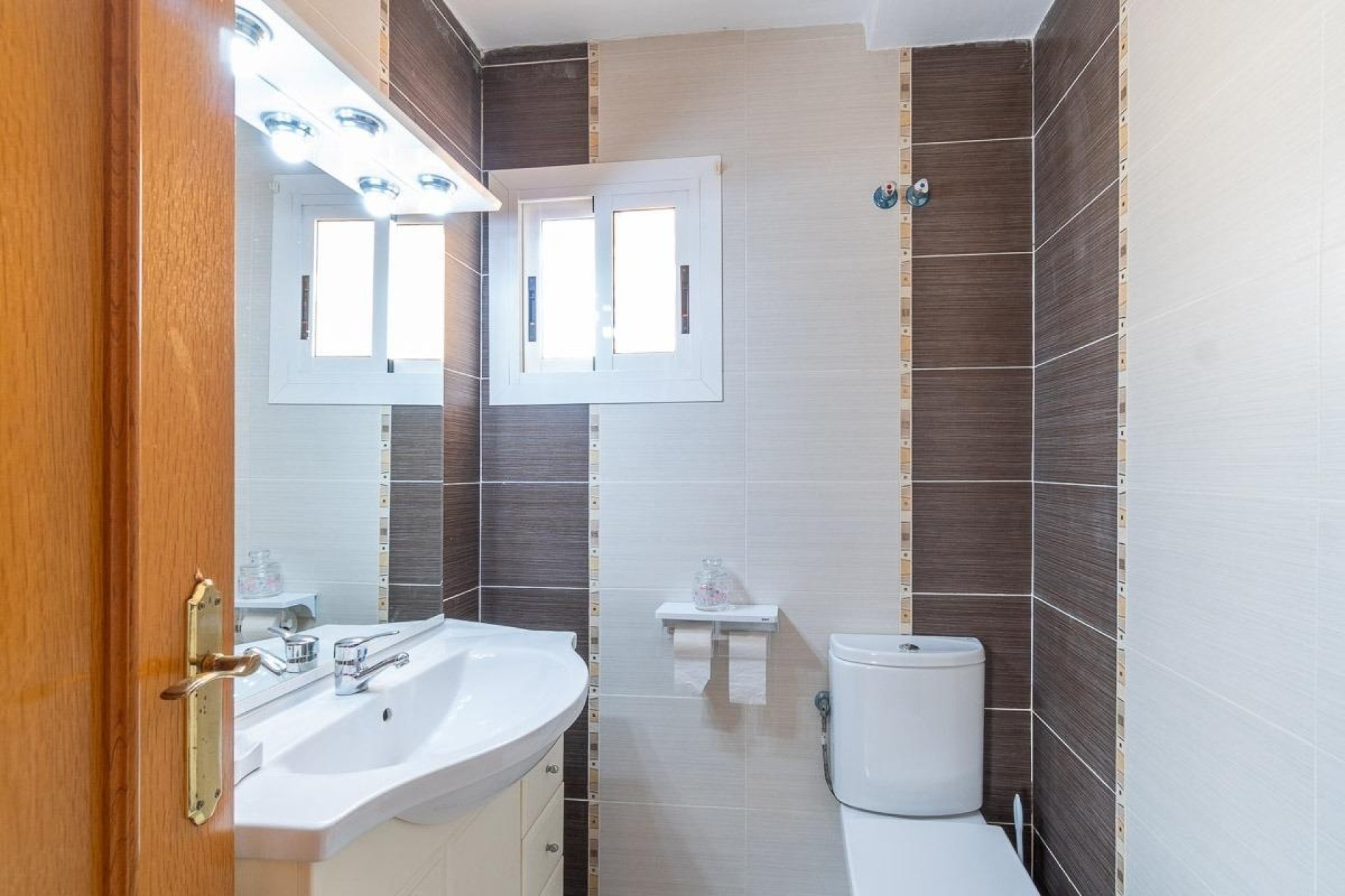 Resale - Villa - Torrevieja - La Mata