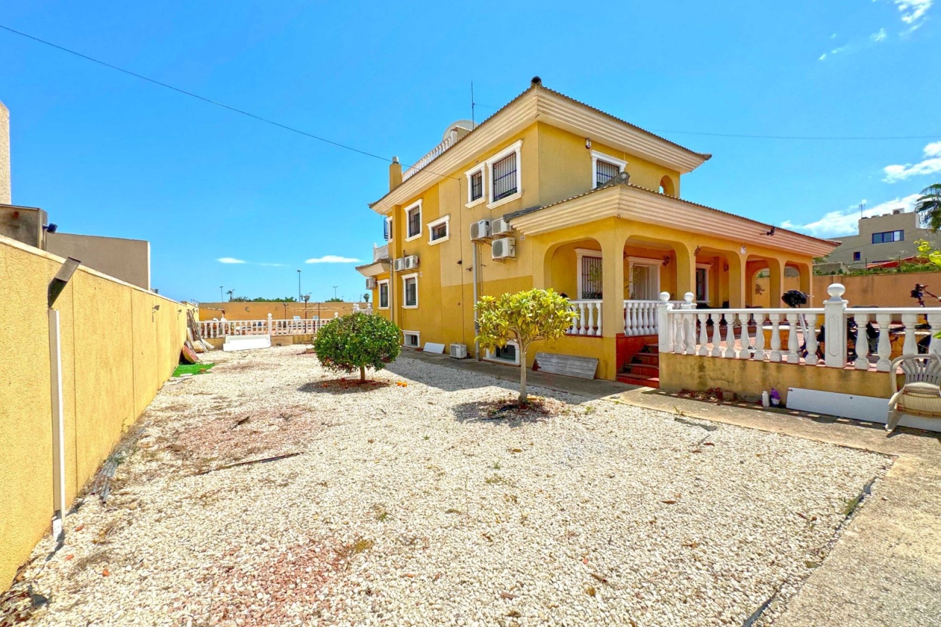 Resale - Villa - Torrevieja - Los Balcones