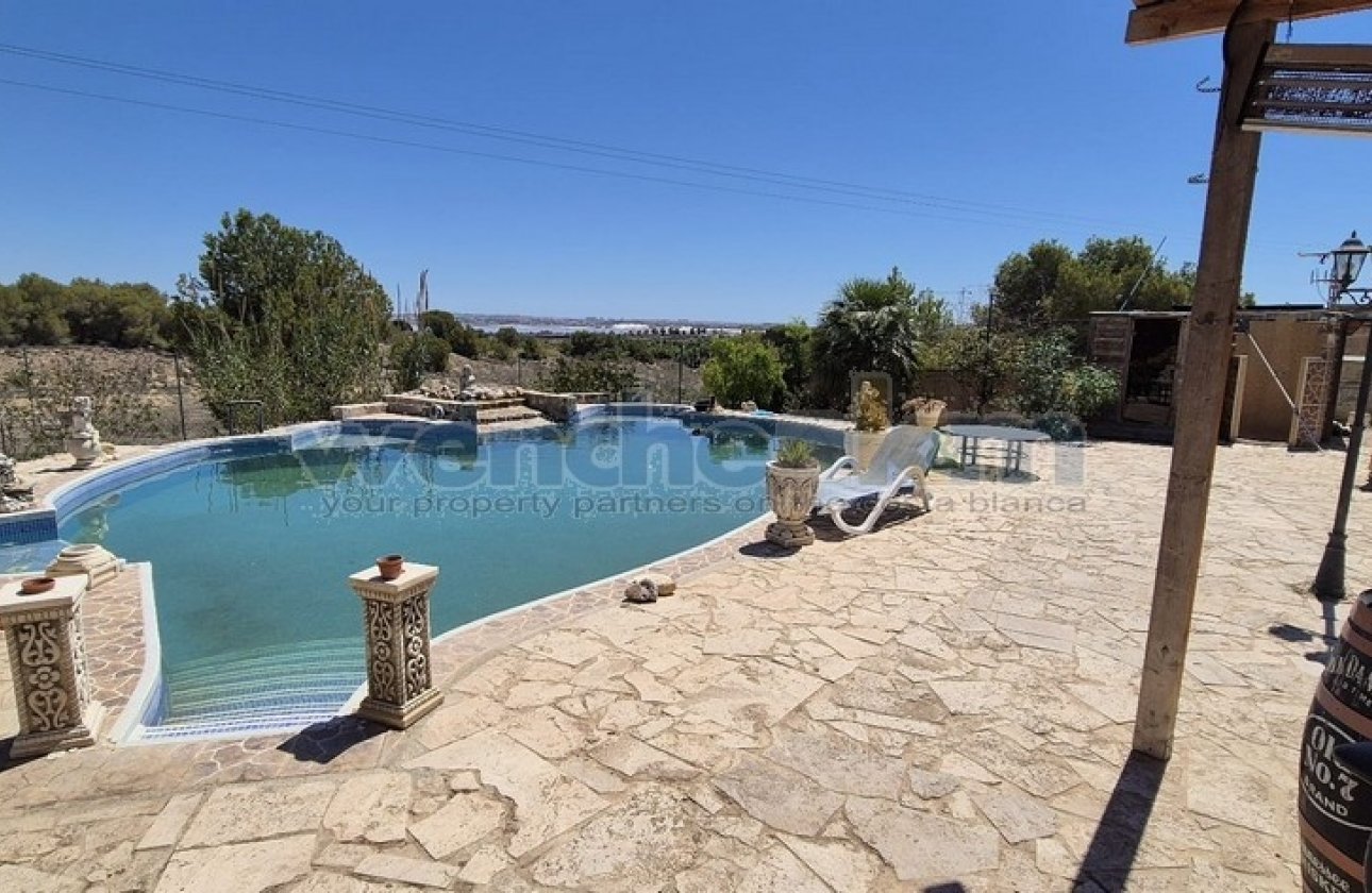 Resale - Villa - Torrevieja - Los Balcones
