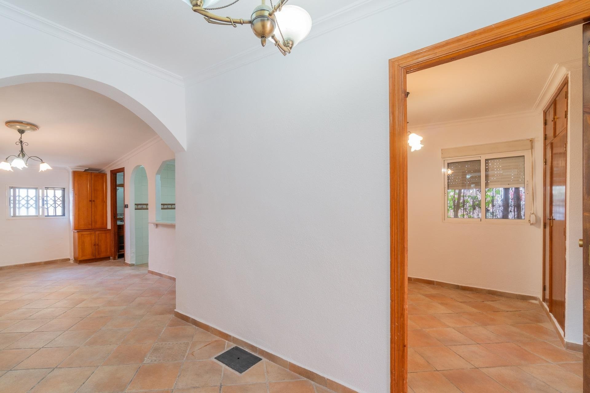 Resale - Villa - Torrevieja - Orihuela costa