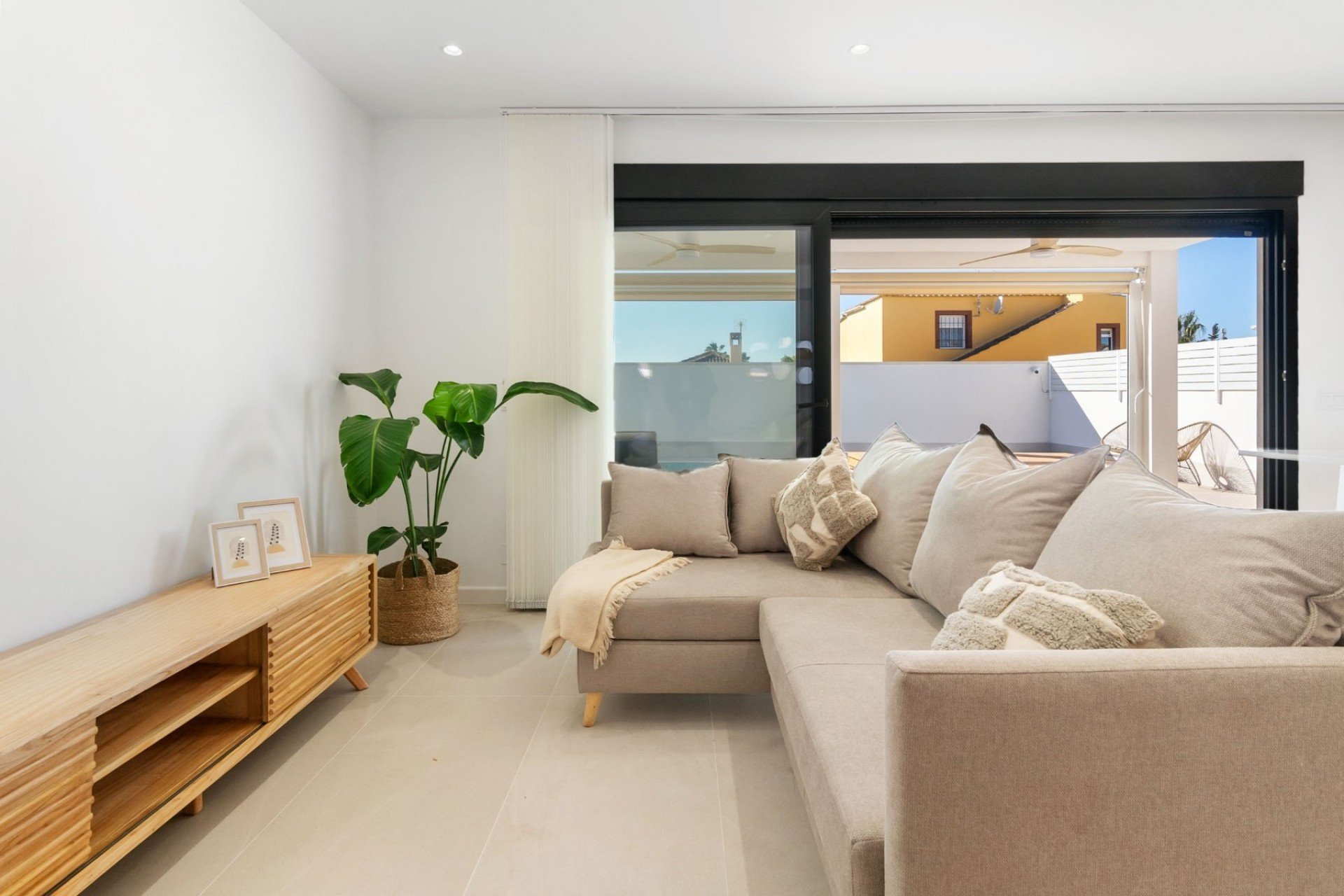 Resale - Villa - Torrevieja - San Luis