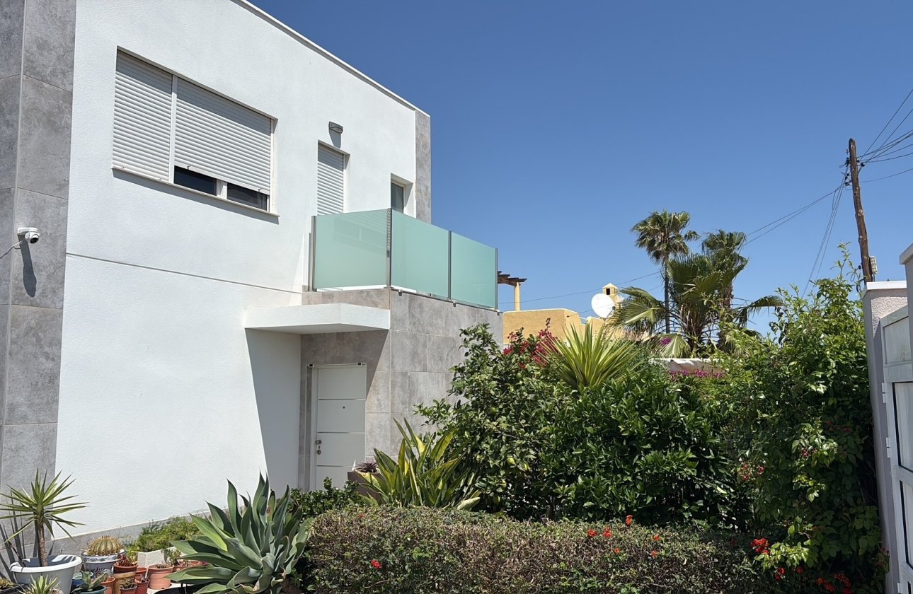 Resale - Villa - Torrevieja - Torreta - Florida
