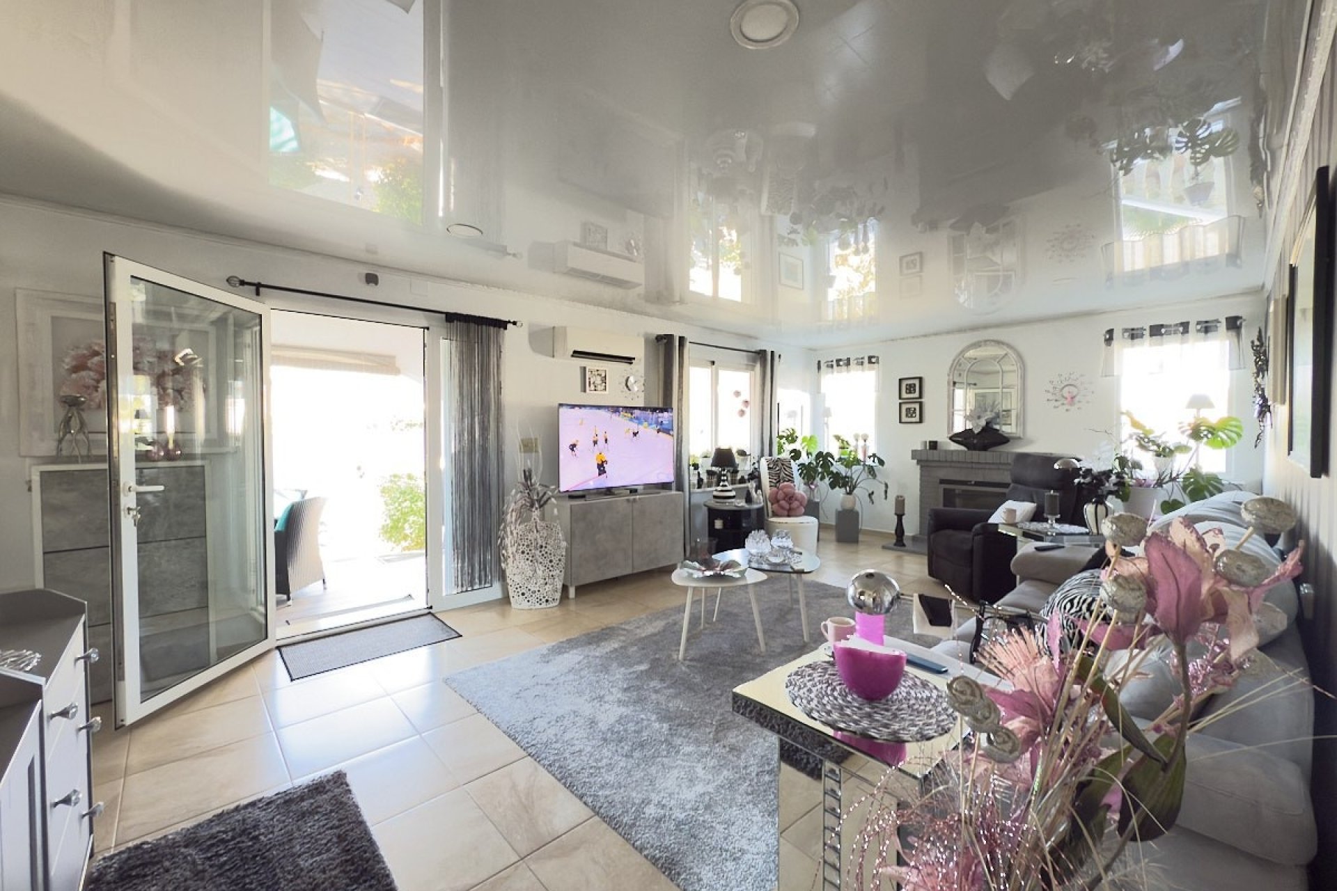 Resale - Villa - Torrevieja - Urb. El Chaparral